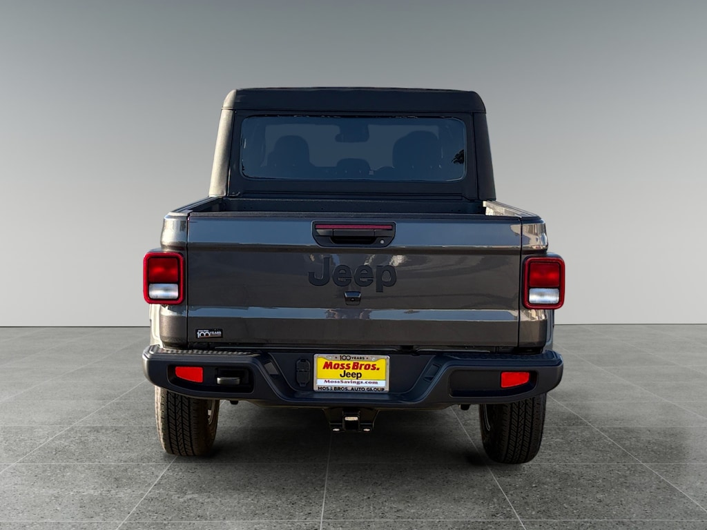 New 2026 Jeep Gladiator Sport Pickup