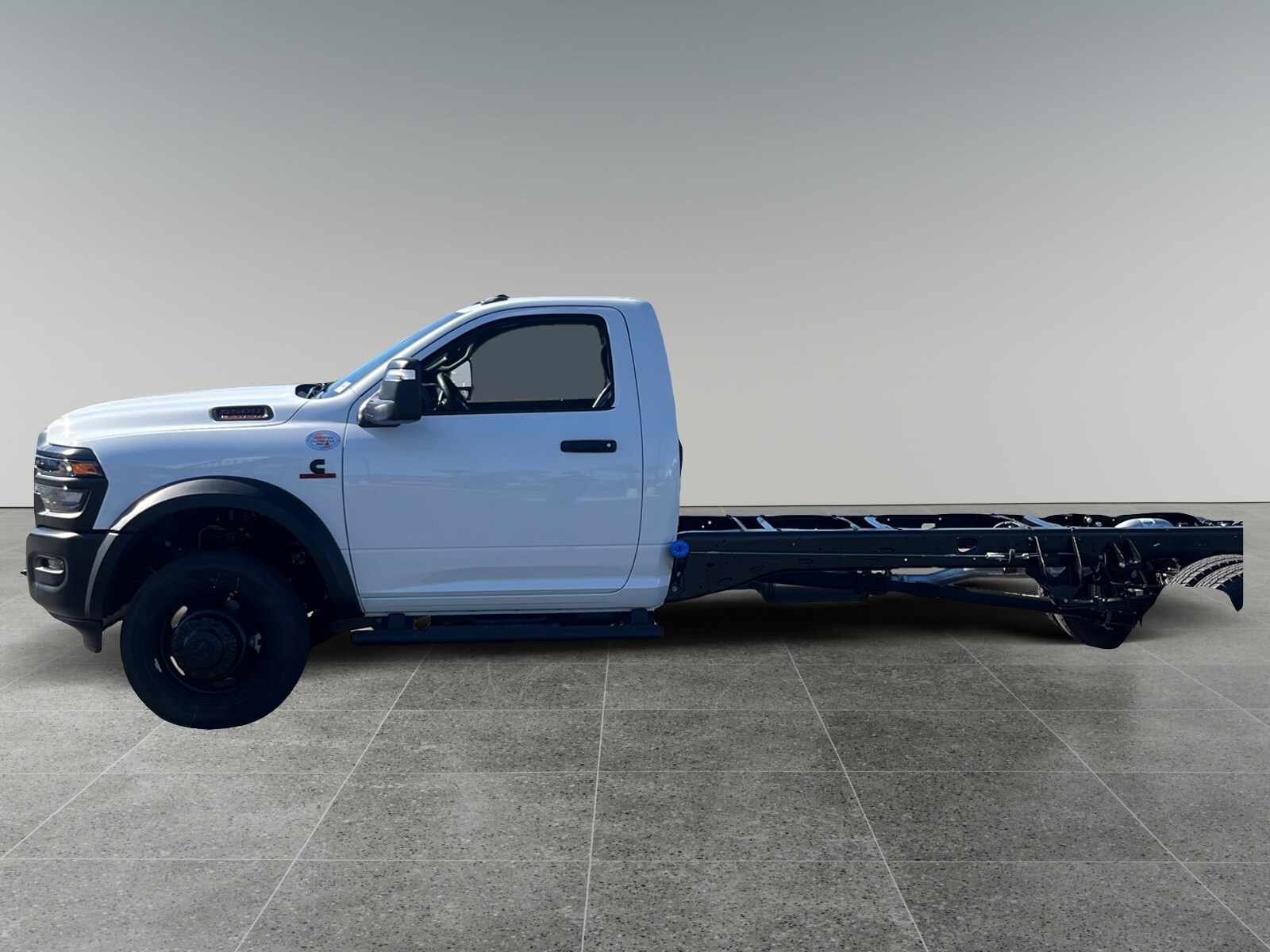2026 Ram 5500 Tradesman photo 2