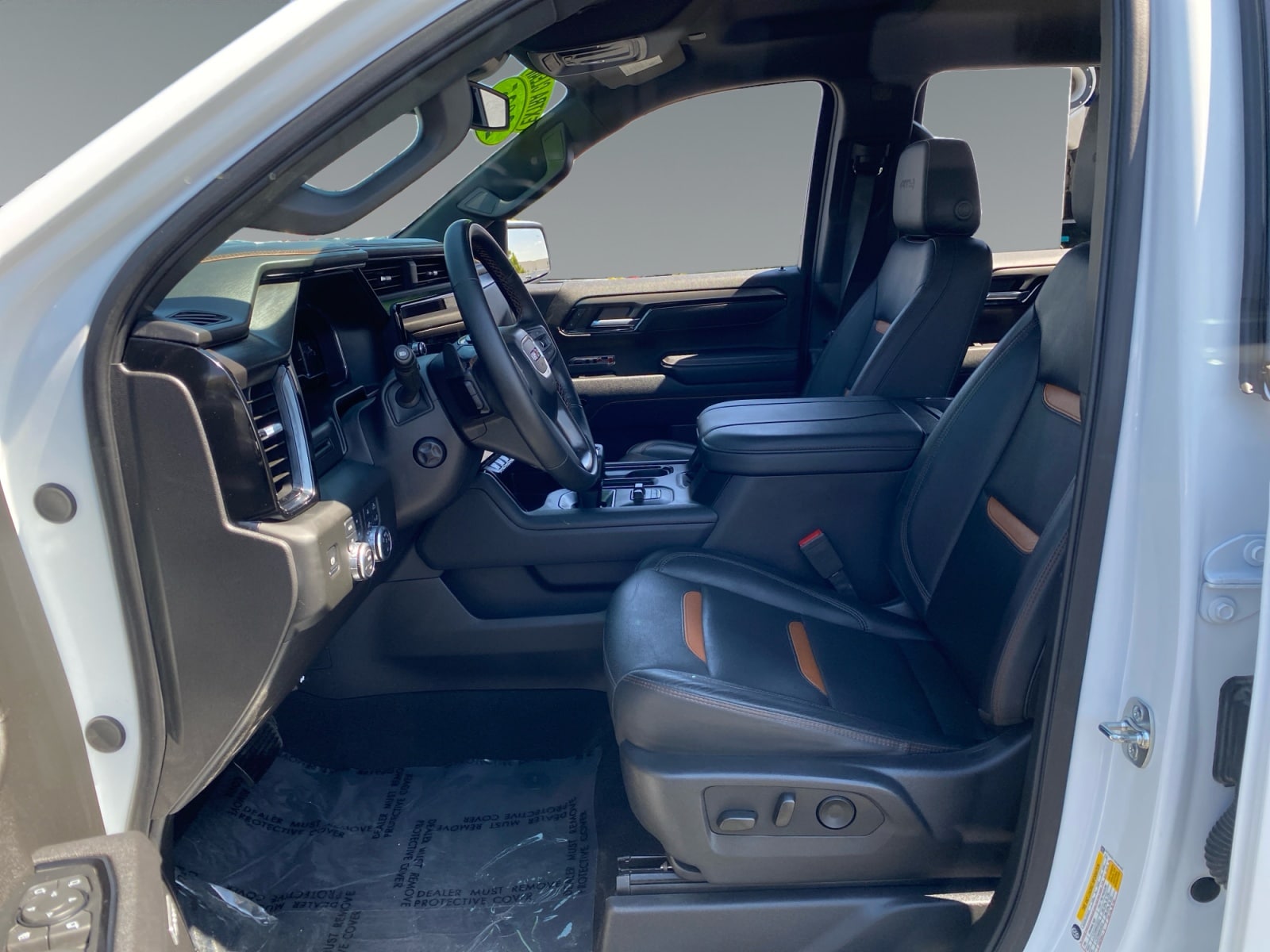 2025 GMC Sierra 1500 AT4 - Photo 8