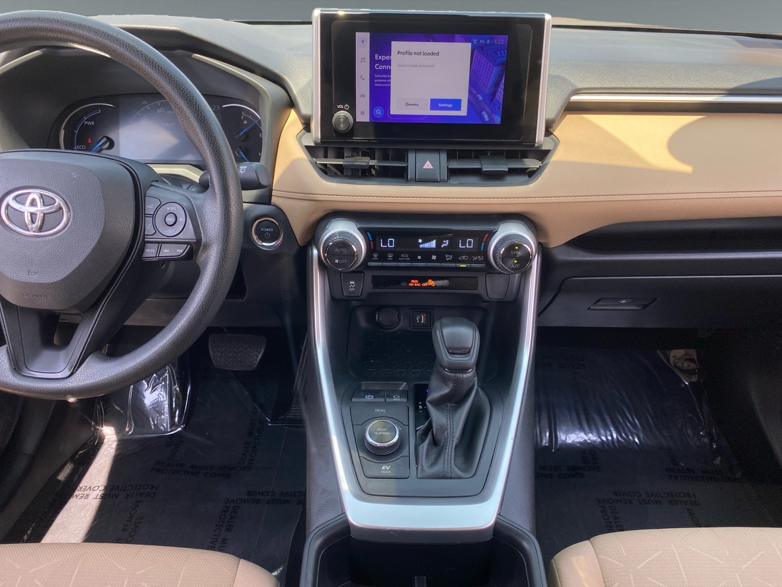 2023 Toyota RAV4 XLE - Photo 10