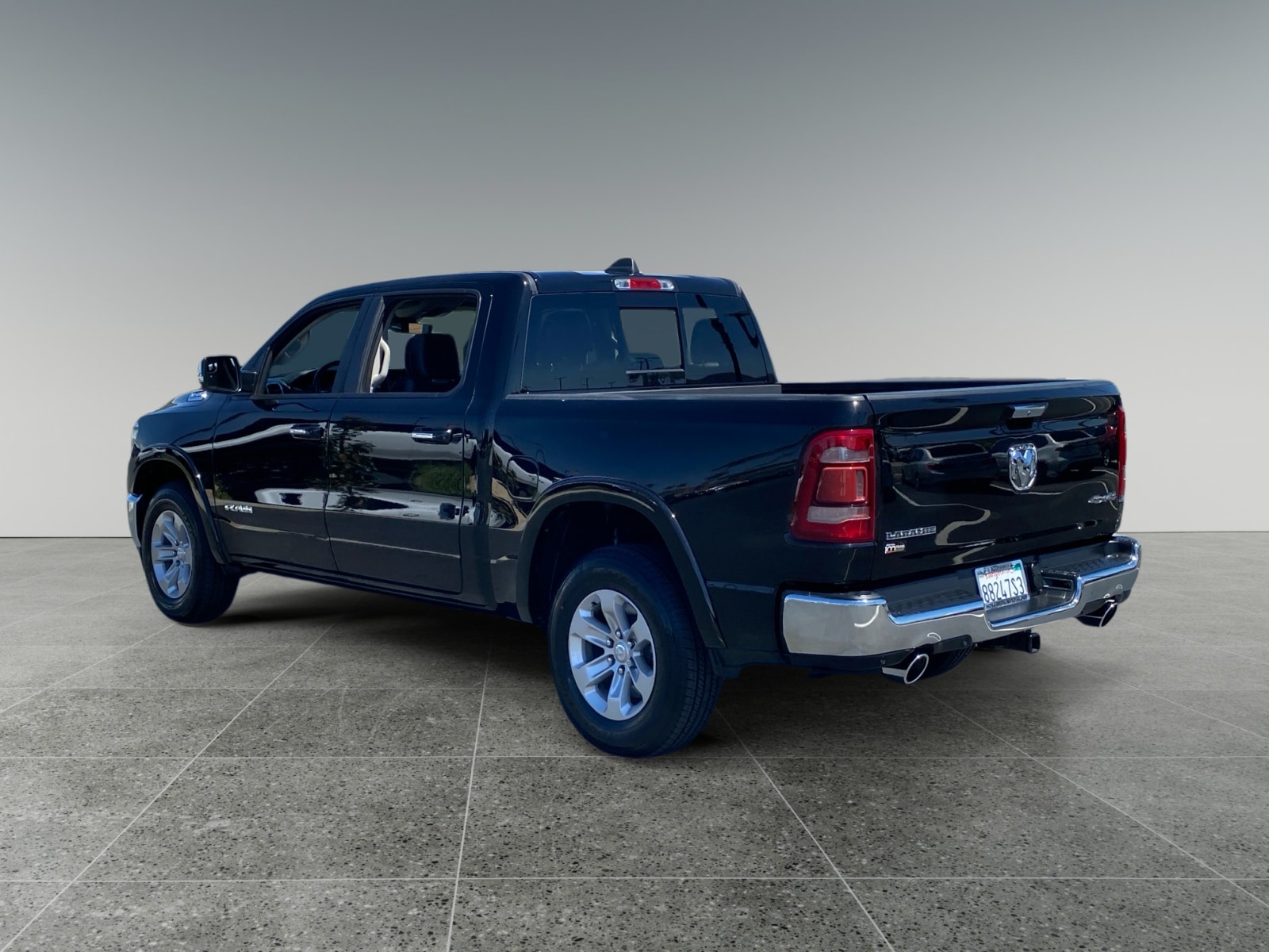 2022 Ram 1500 Laramie photo 3