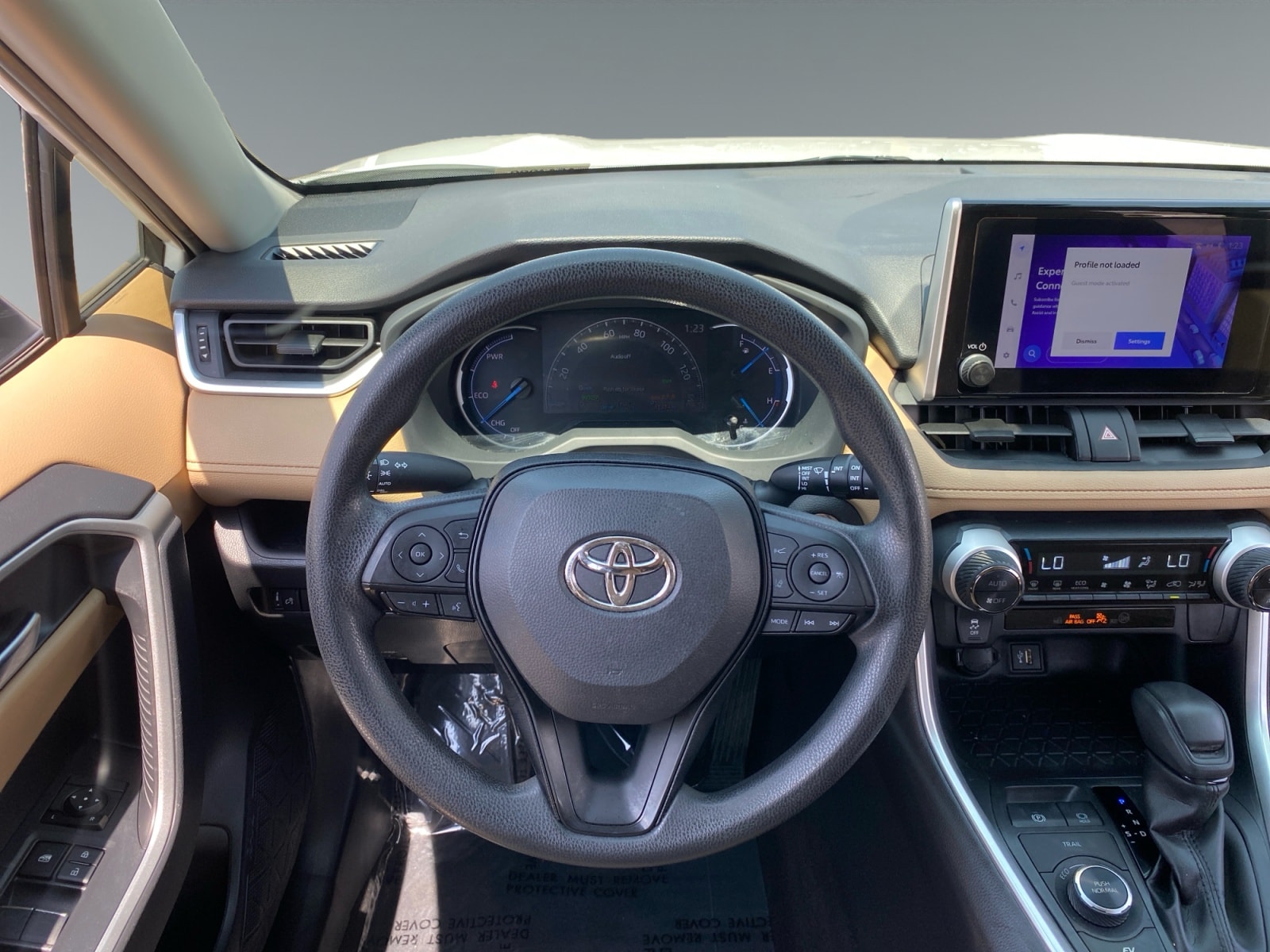 2023 Toyota RAV4 XLE - Photo 11