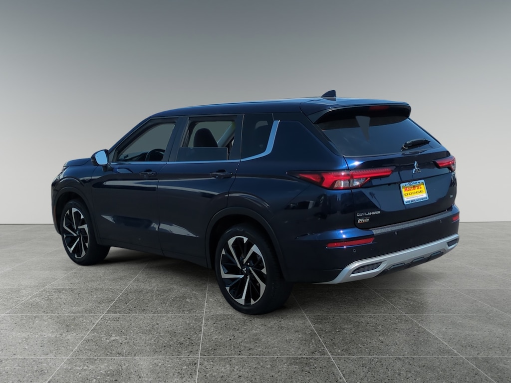Used 2024 Mitsubishi Outlander SE SUV