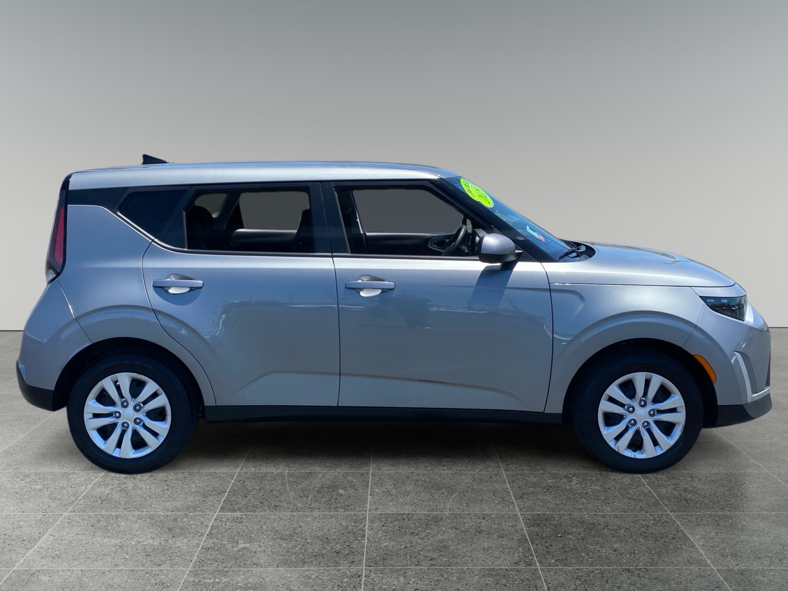 2025 Kia Soul LX - Photo 6