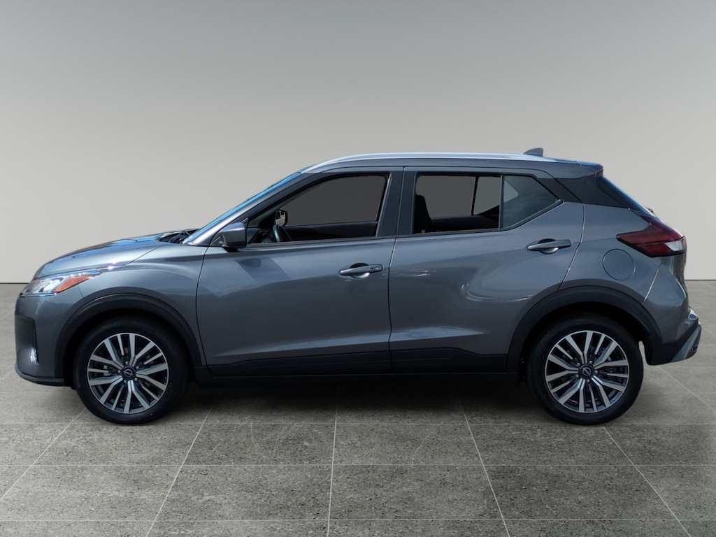 Used 2024 Nissan Kicks SV SUV
