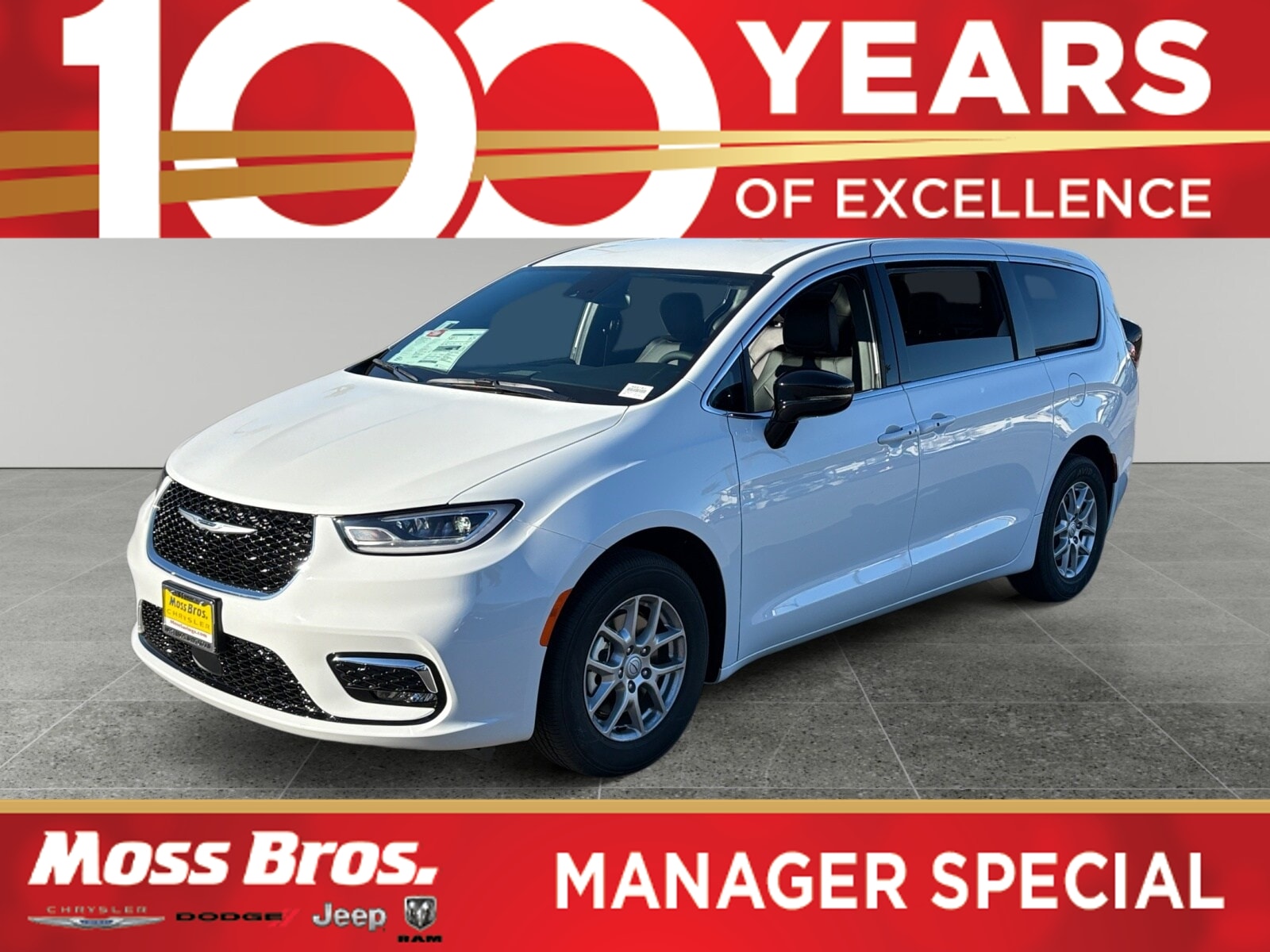 2026 Chrysler Pacifica Select's photo