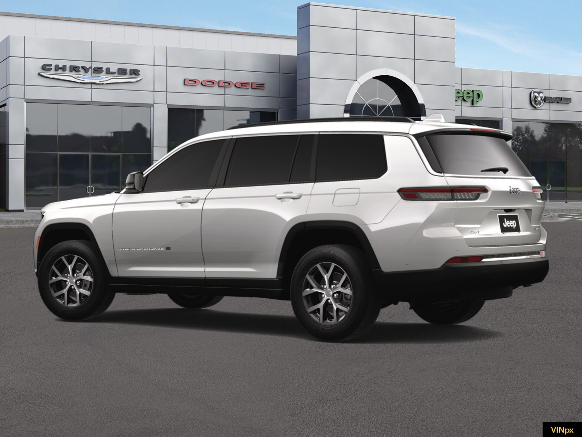 2025 Jeep Grand Cherokee Limited photo 2