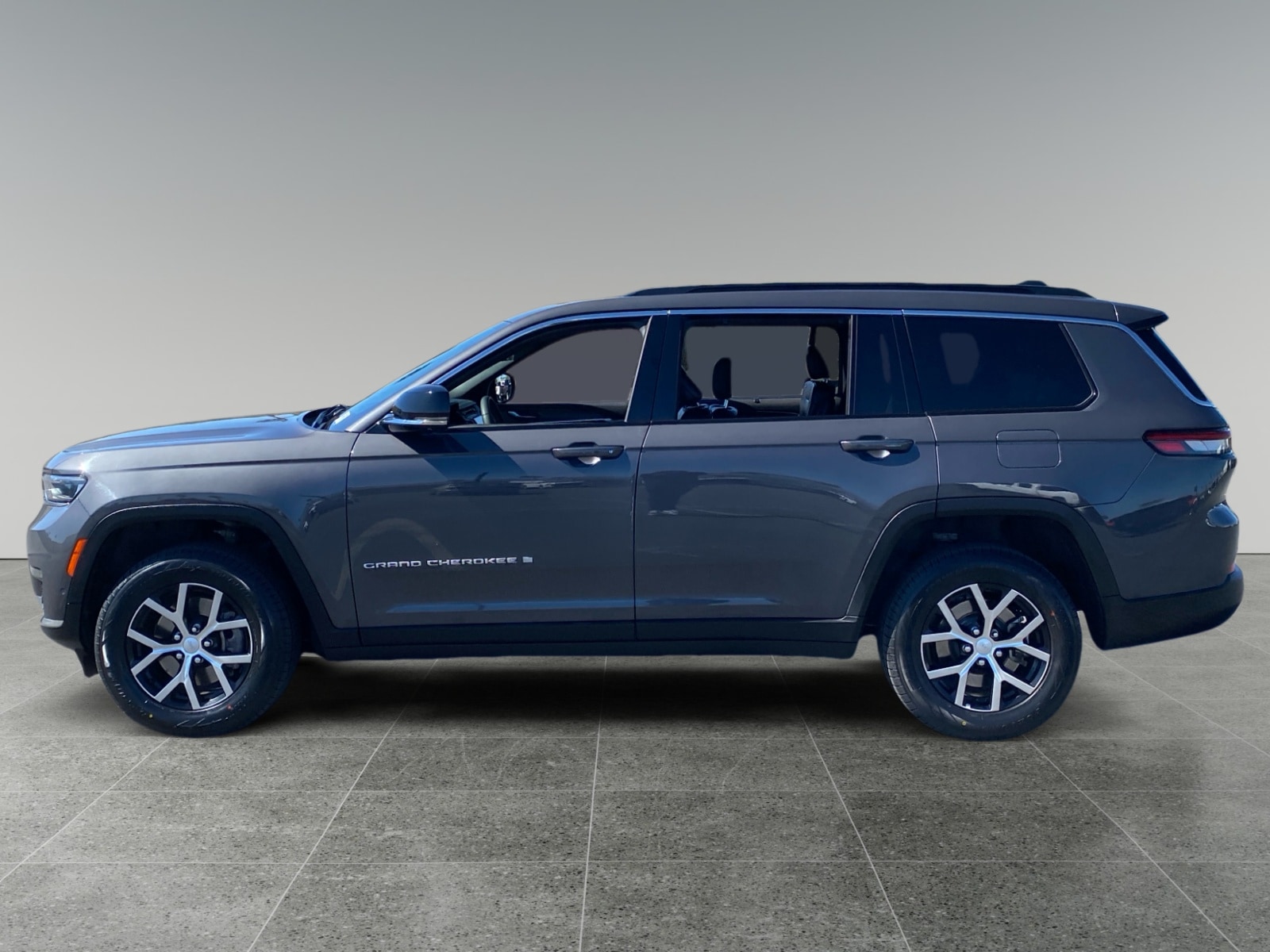 2024 Jeep Grand Cherokee L Limited photo 2