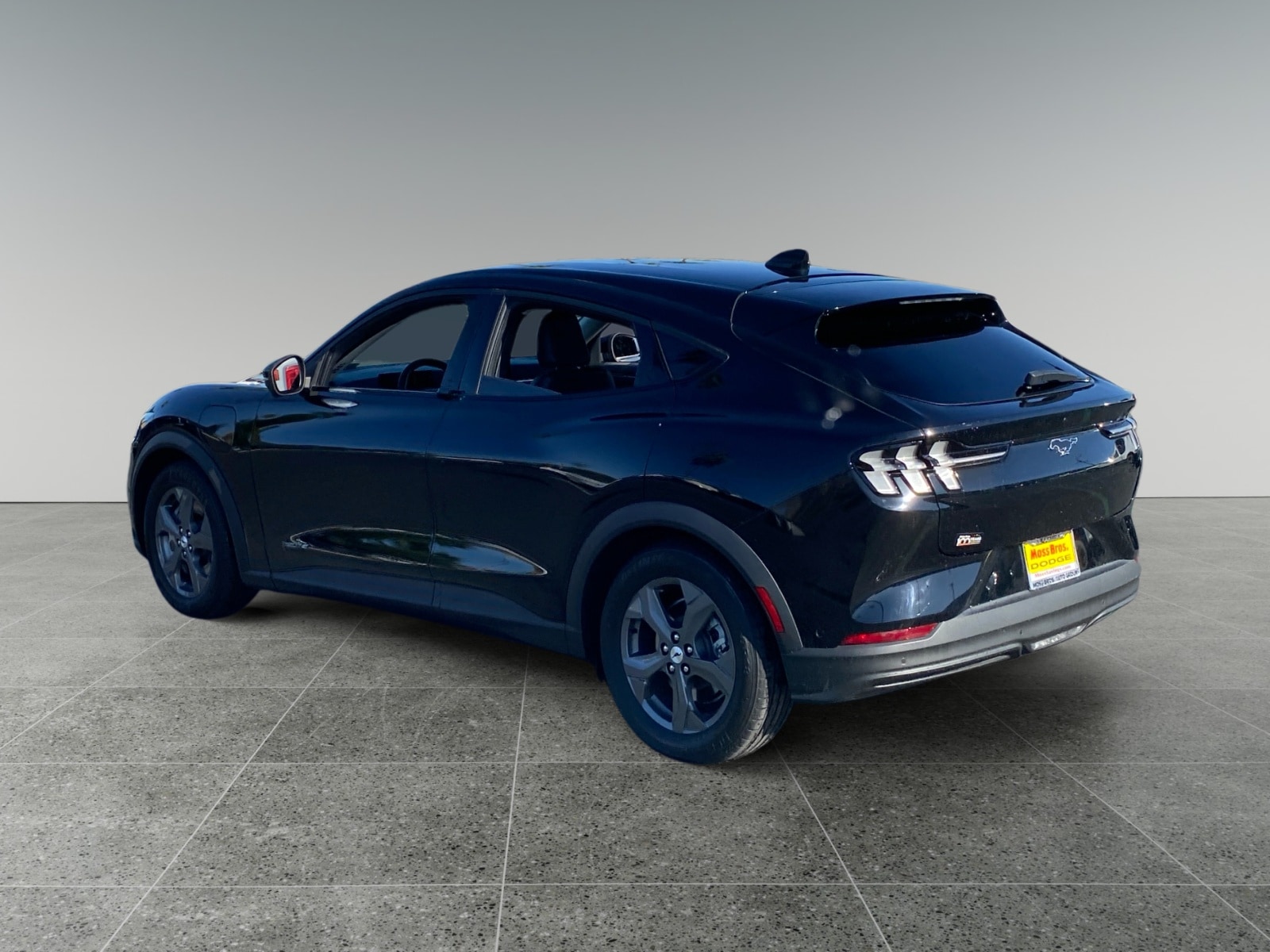 2021 Ford Mustang Mach-E Select photo 3