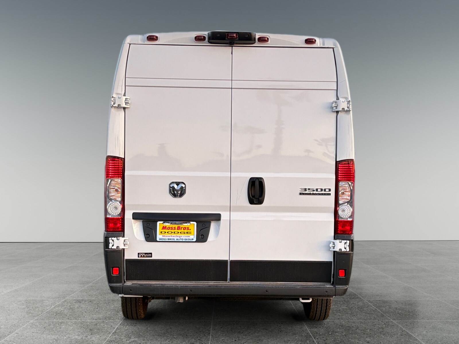 2026 Ram ProMaster 3500 Cargo Van photo 3