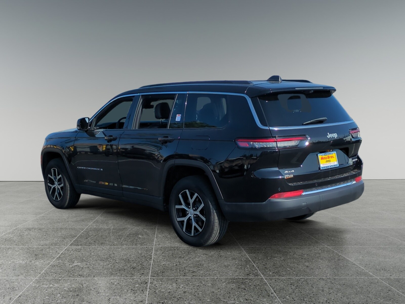 2024 Jeep Grand Cherokee Limited photo 2