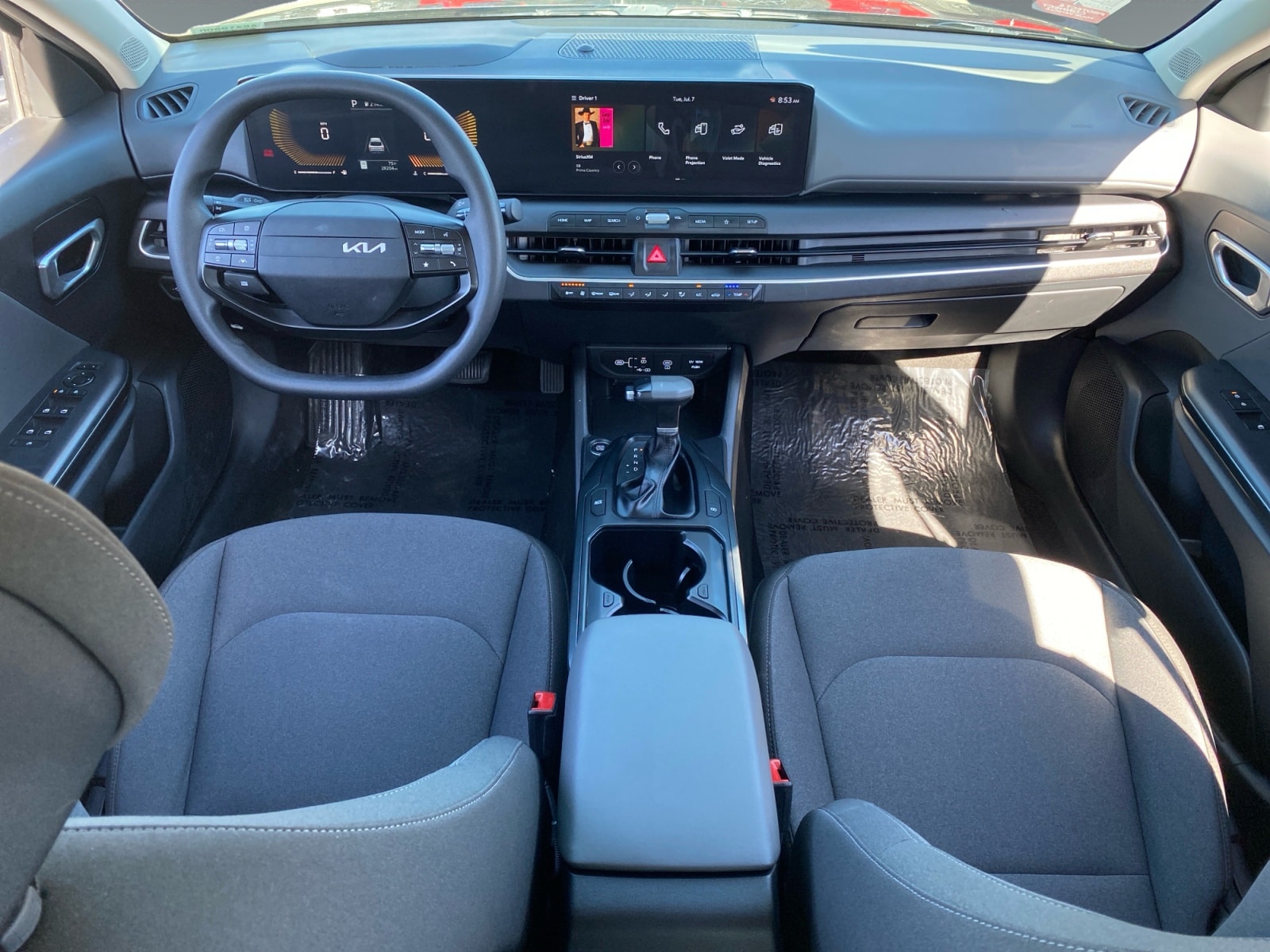 2025 Kia K4 LXS - Photo 10