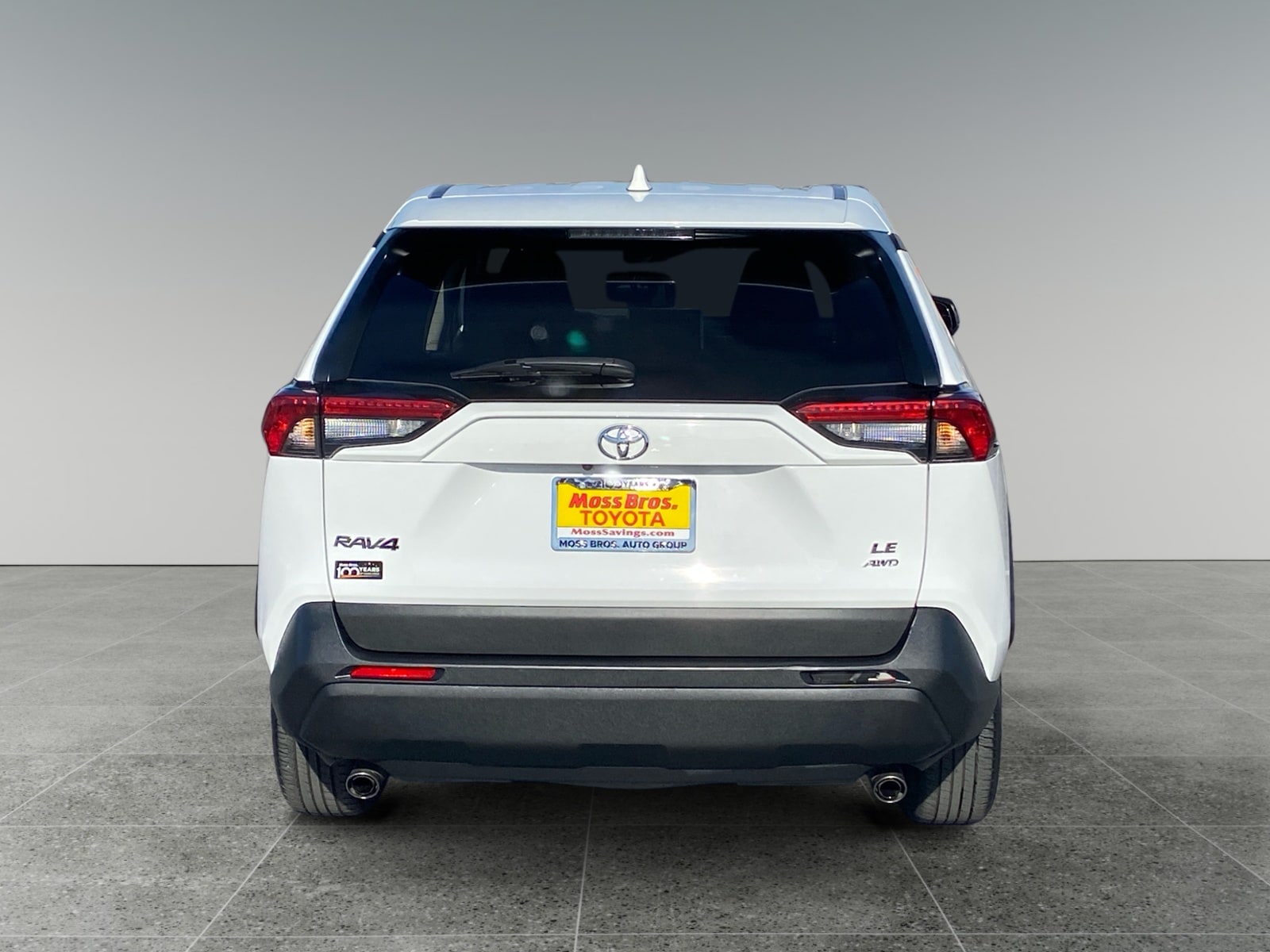 2024 Toyota RAV4 LE photo 4