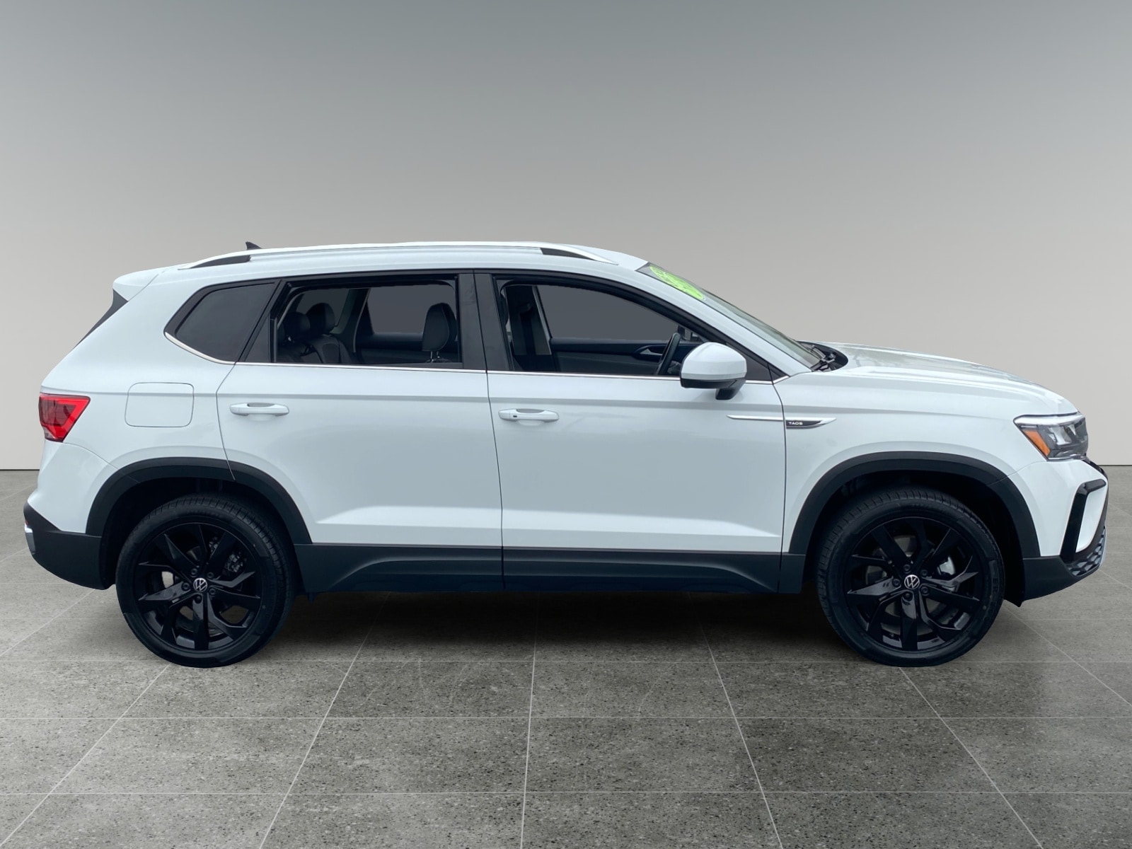 2024 Volkswagen Taos SE - Photo 6