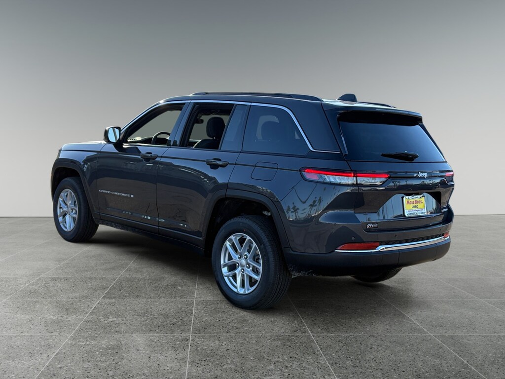 New 2026 Jeep Grand Cherokee LAREDO X 4X2 Sport Utility