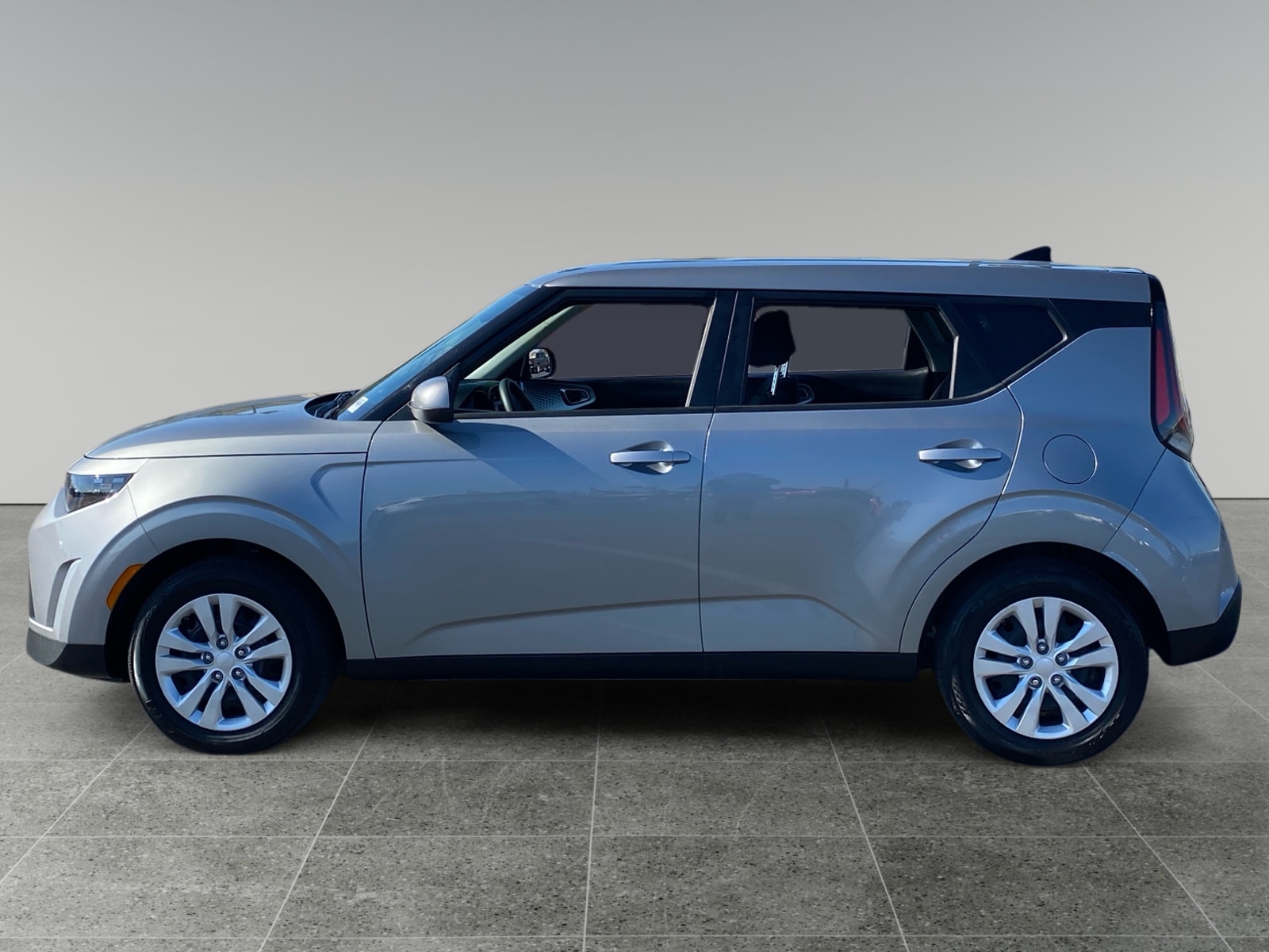 2025 Kia Soul photo 2