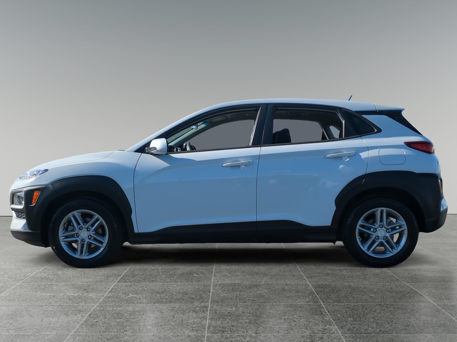 Used 2020 Hyundai Kona SE with VIN KM8K12AAXLU448134 for sale in Riverside, CA