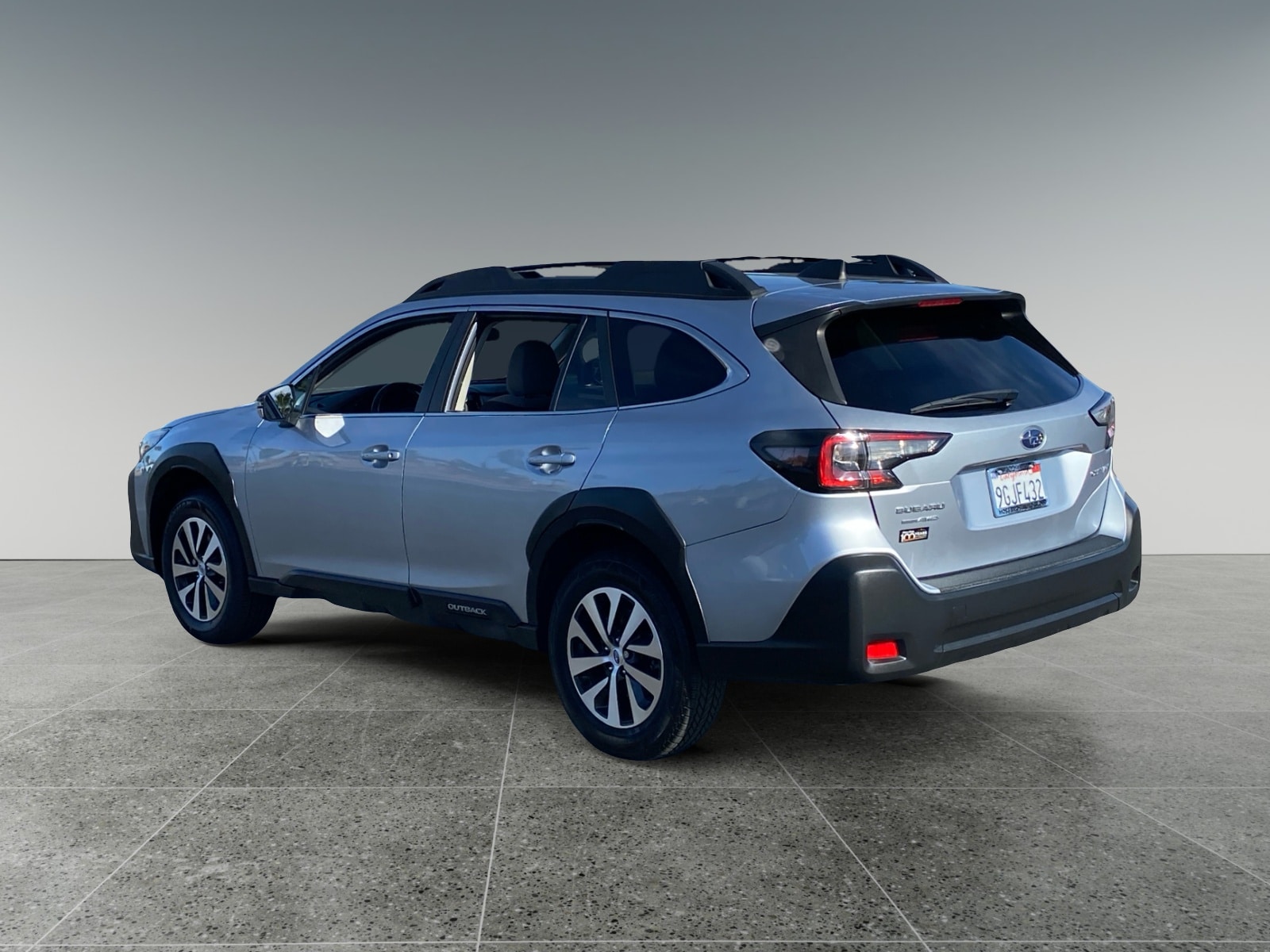 2023 Subaru Outback Premium photo 3