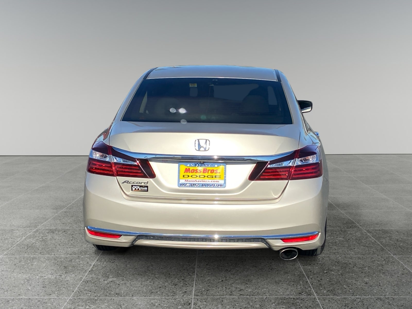 2016 Honda Accord LX photo 4