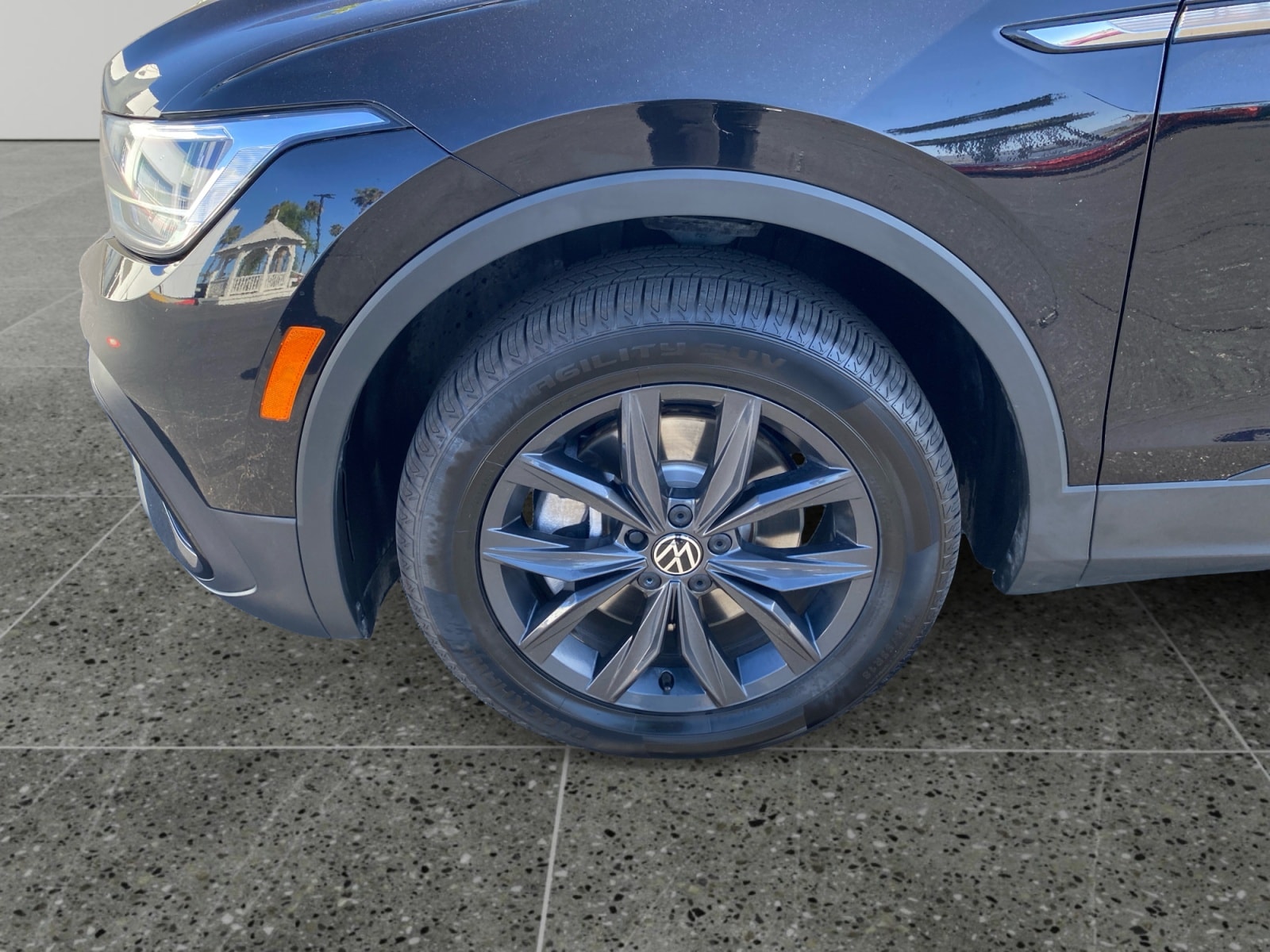 2024 Volkswagen Tiguan SE - Photo 14