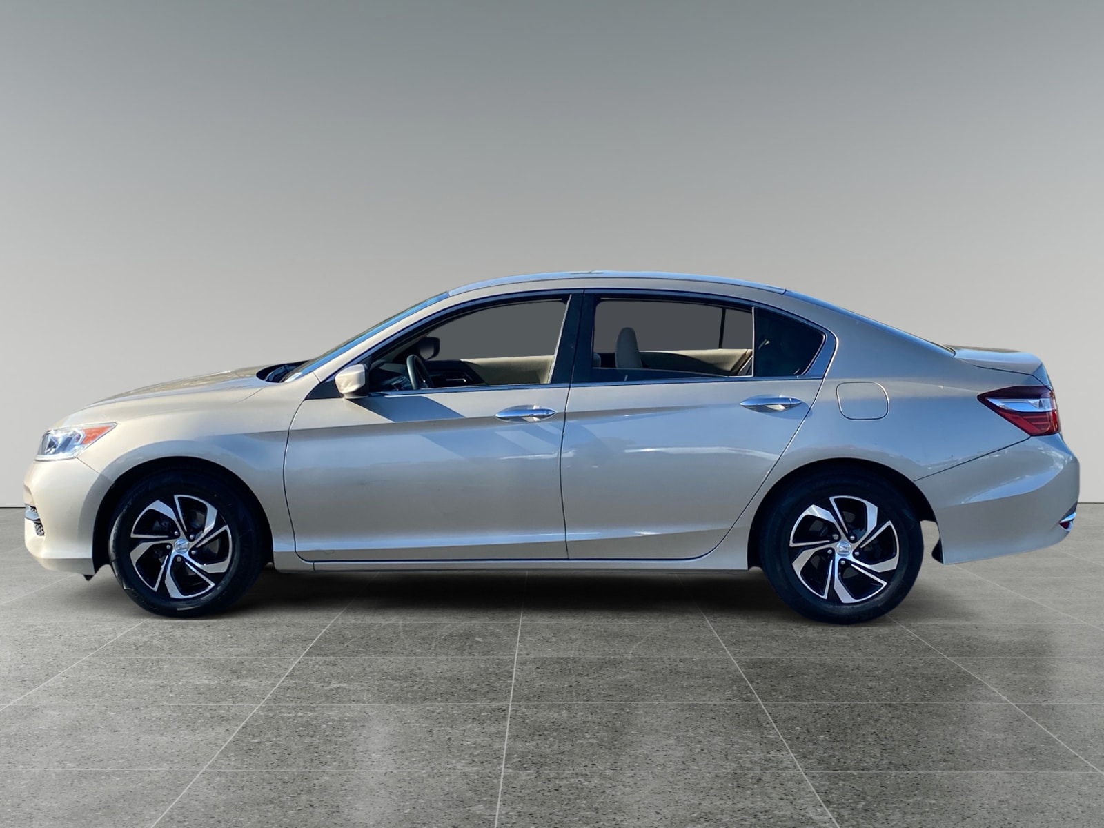 2016 Honda Accord LX photo 2