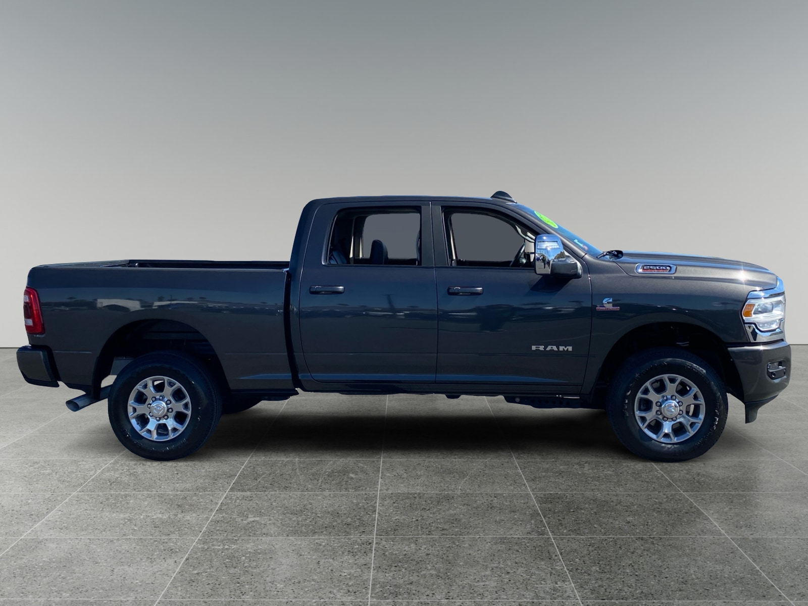 2024 Ram 2500 Laramie photo 6
