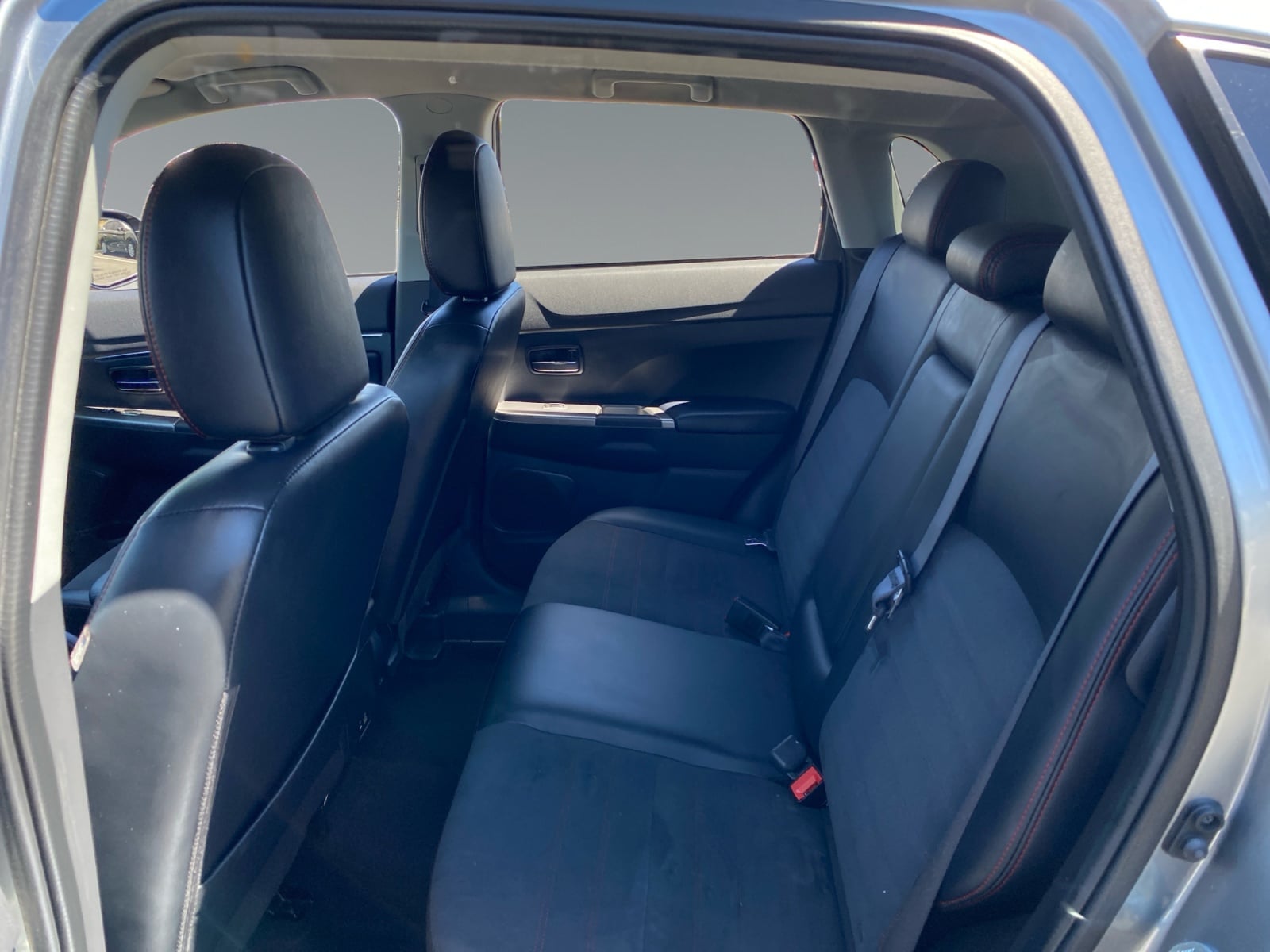 2024 Mitsubishi Outlander Sport S - Photo 13
