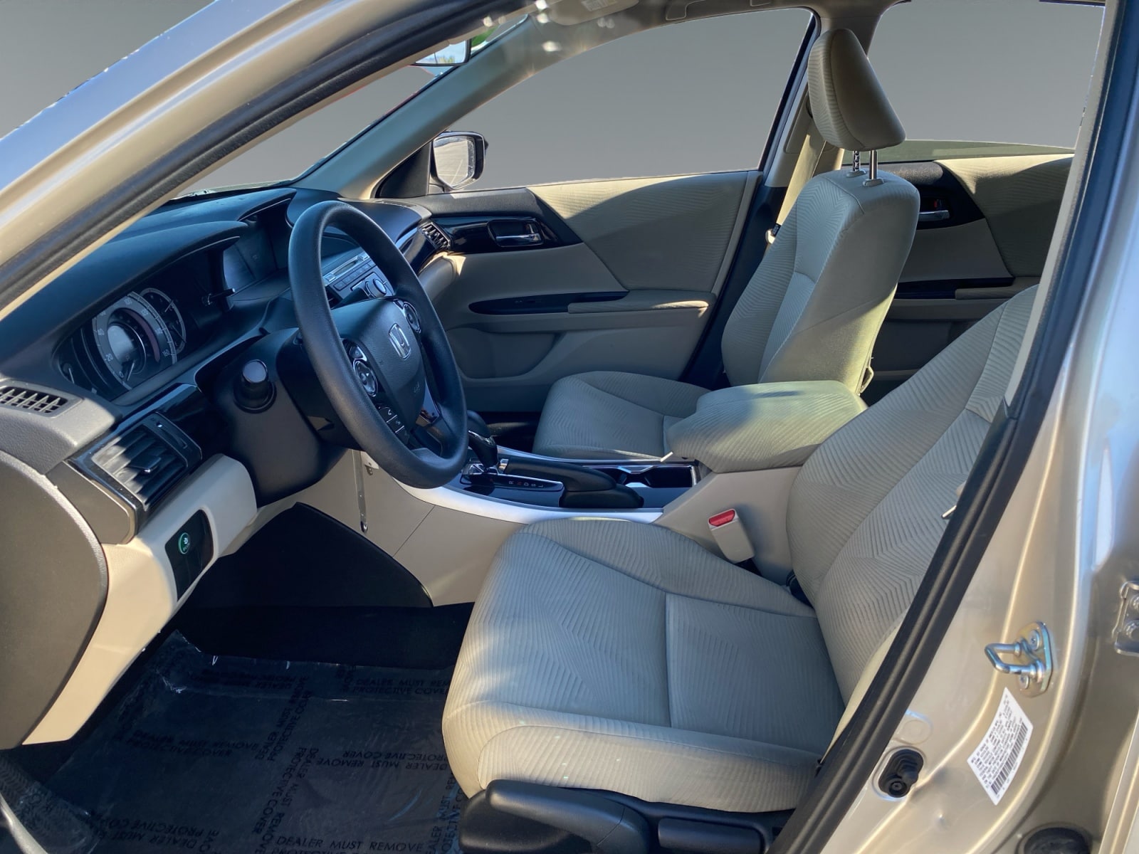 2016 Honda Accord LX - Photo 9