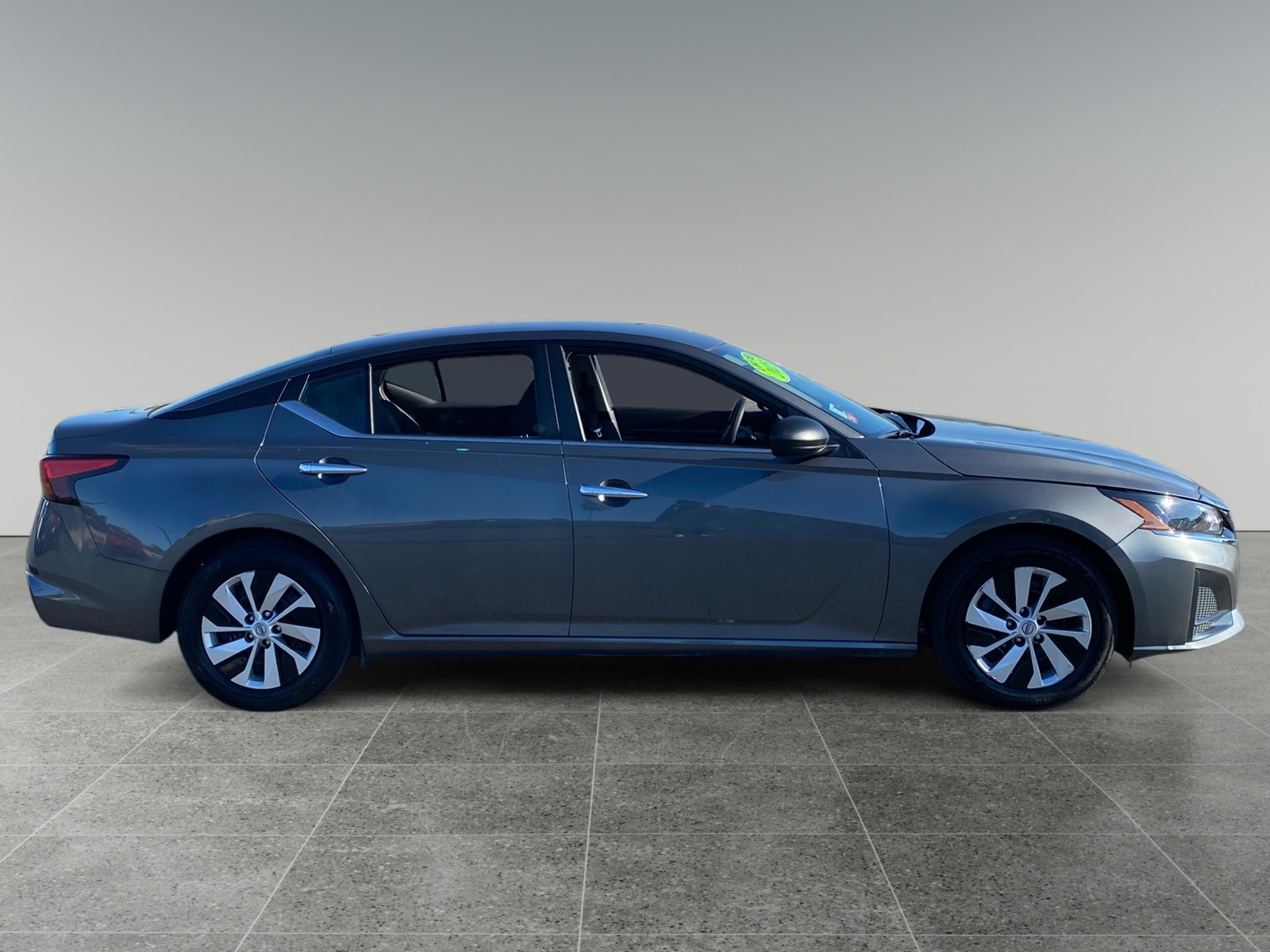 2025 Nissan Altima S photo 6