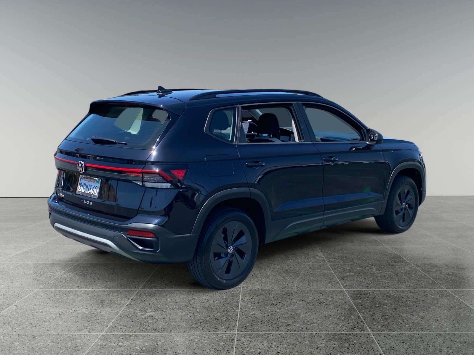 2025 Volkswagen Taos 1.5T S photo 5