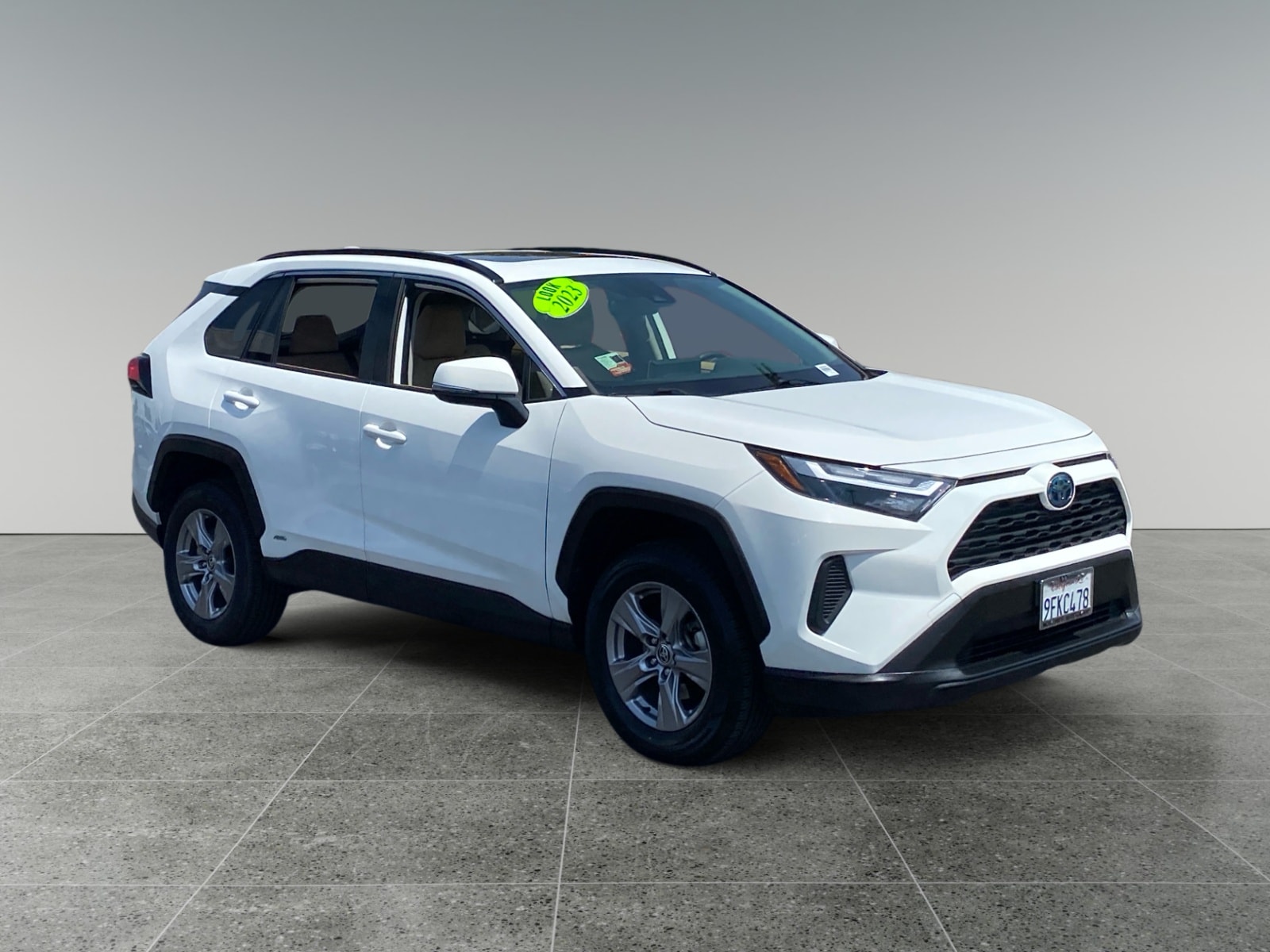2023 Toyota RAV4 XLE - Photo 7