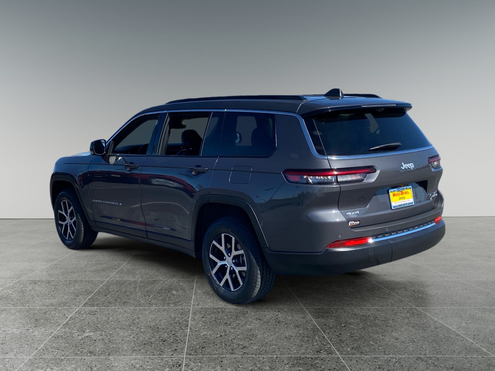 2024 Jeep Grand Cherokee L Limited photo 3