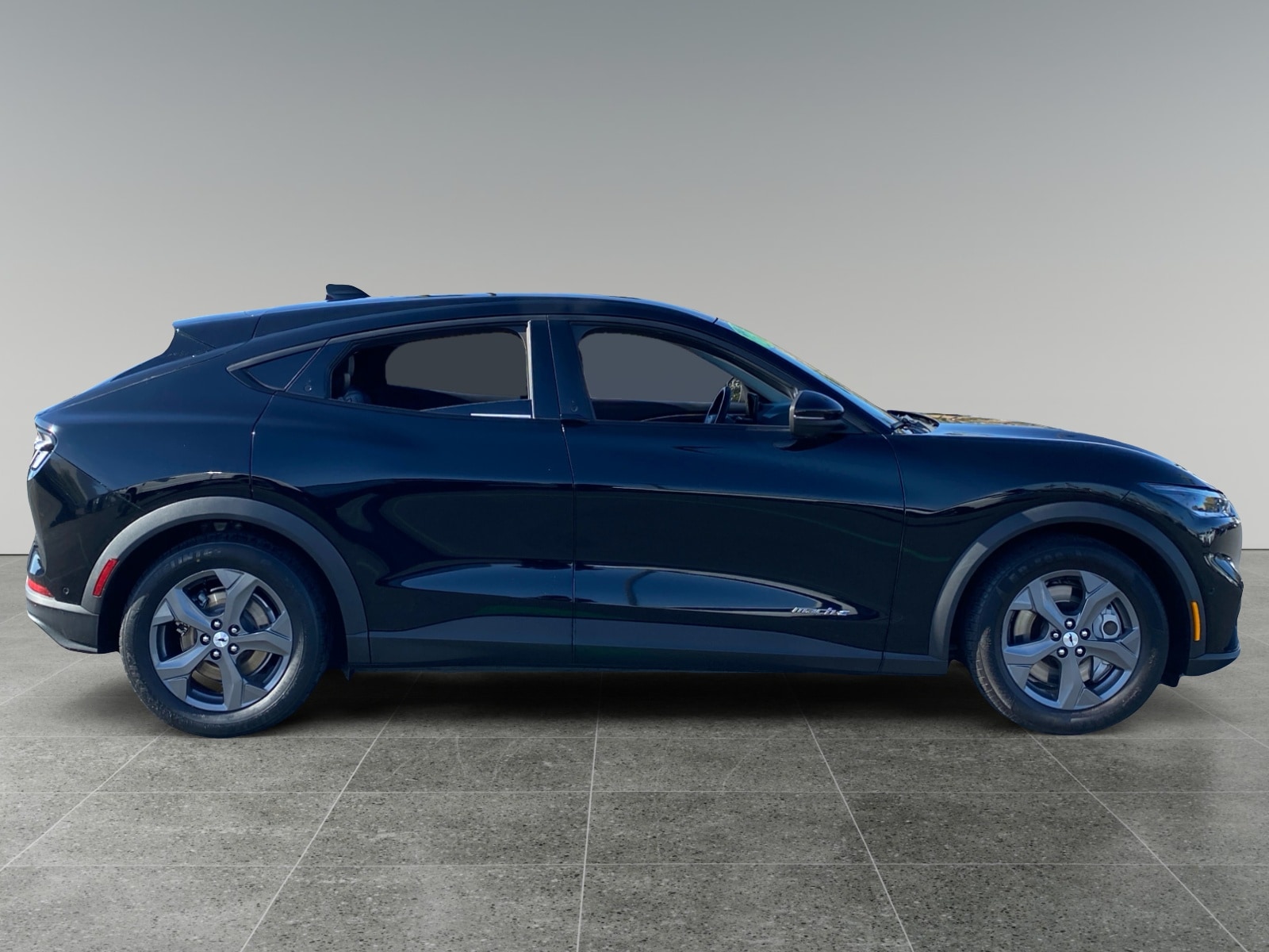 2021 Ford Mustang Mach-E Select photo 6