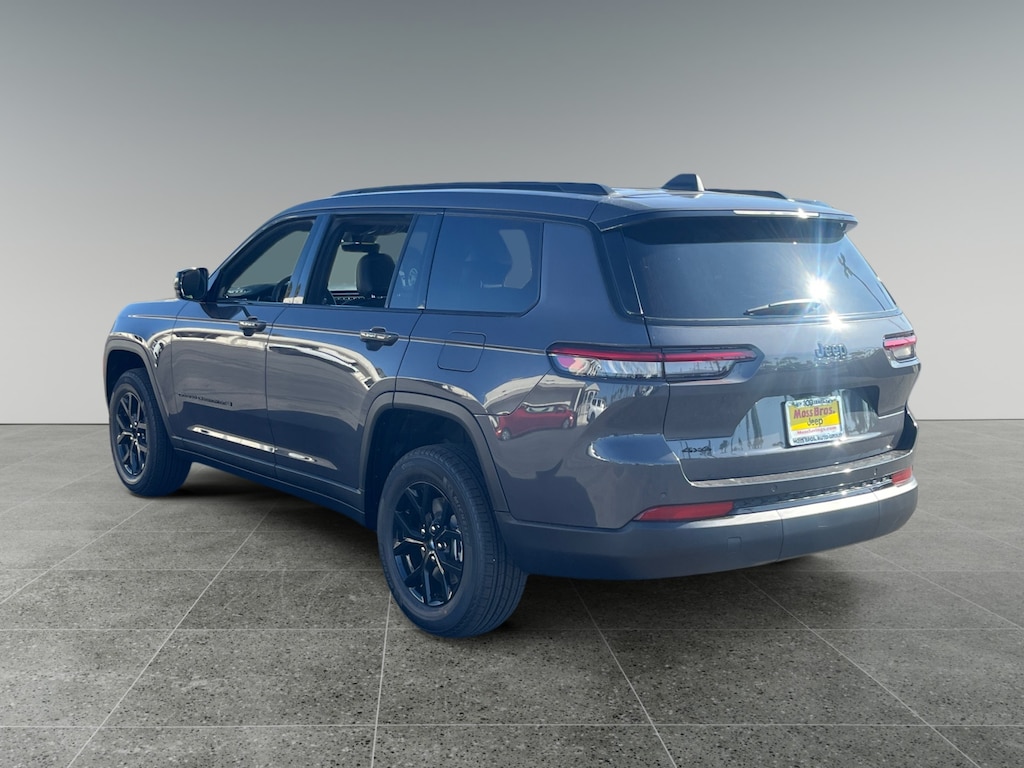 New 2025 Jeep Grand Cherokee L Laredo Sport Utility