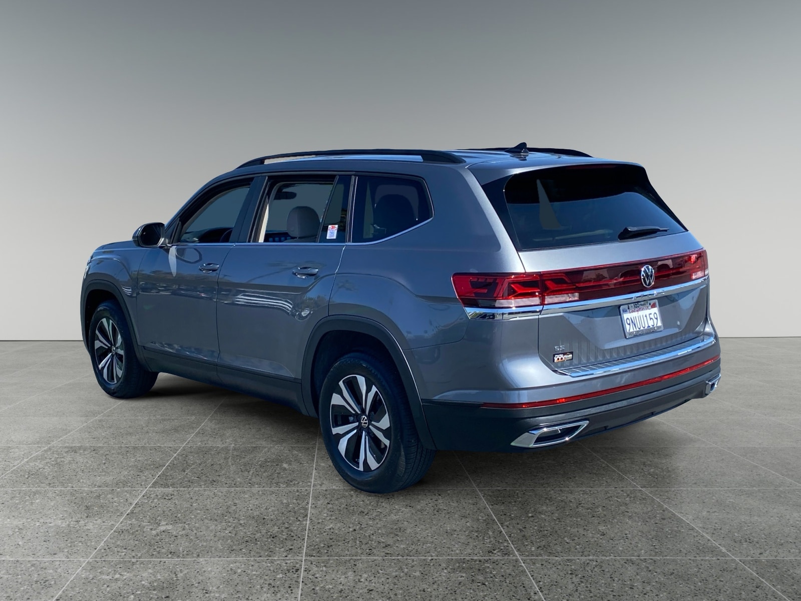 2025 Volkswagen Atlas 2.0T SE photo 3
