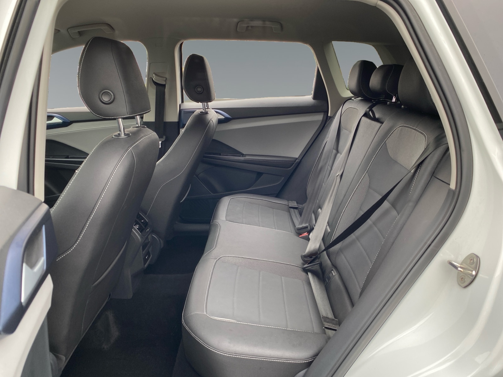 2024 Volkswagen Taos SE - Photo 13