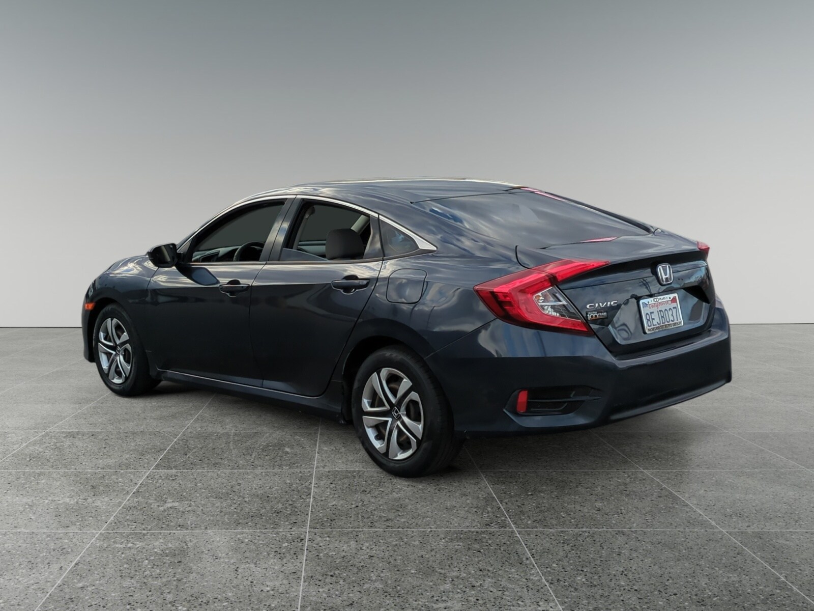 2018 Honda Civic LX photo 3