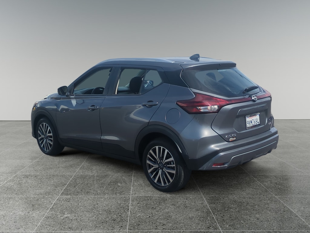 Used 2024 Nissan Kicks SV SUV