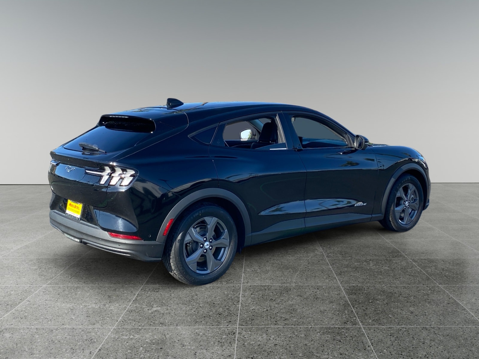 2021 Ford Mustang Mach-E Select photo 5