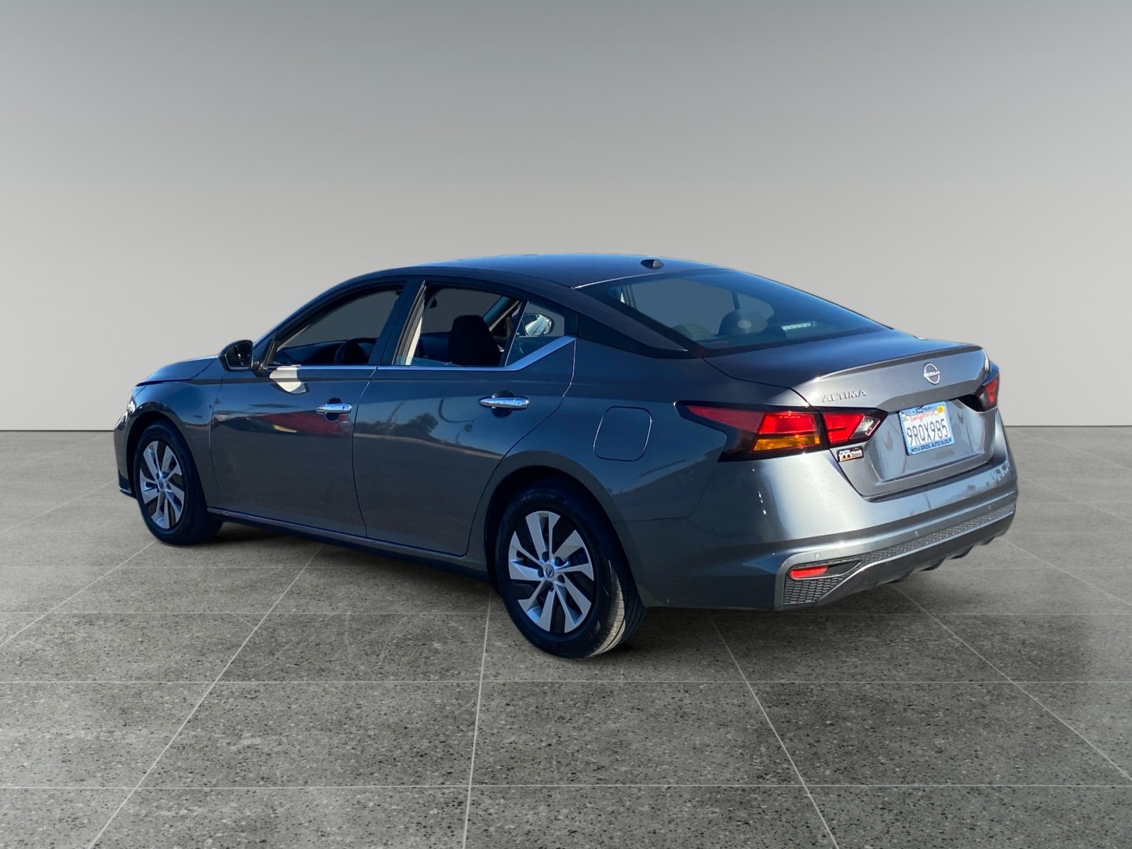 2025 Nissan Altima S photo 3