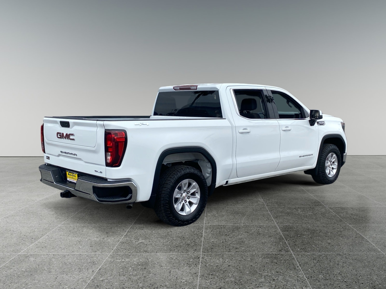 2023 GMC Sierra 1500 SLE photo 5