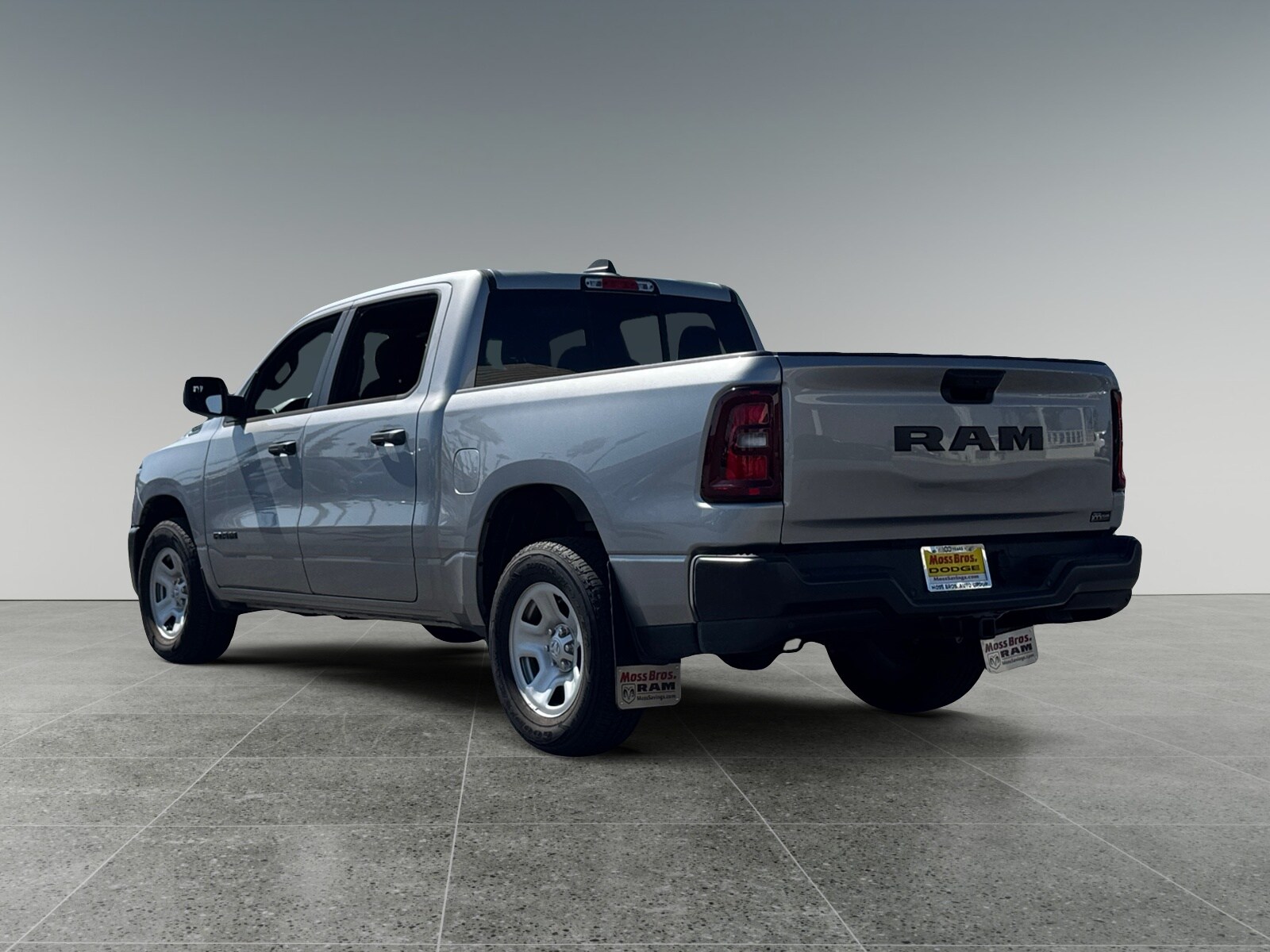 2025 Ram 1500 Tradesman photo 2