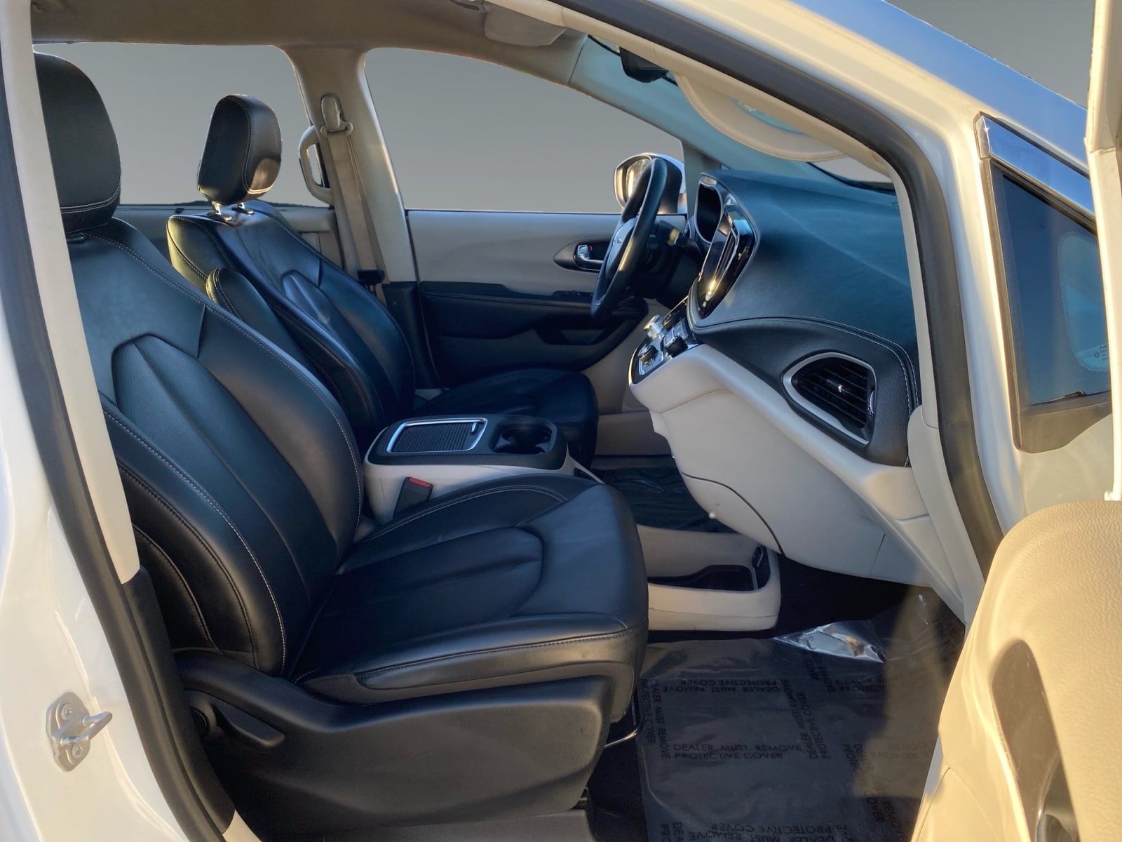 2023 Chrysler Pacifica Touring L - Photo 15