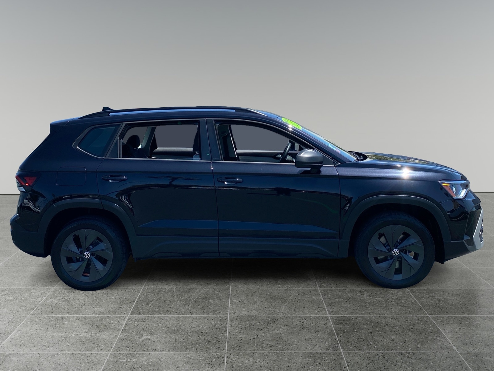 2025 Volkswagen Taos 1.5T S photo 6