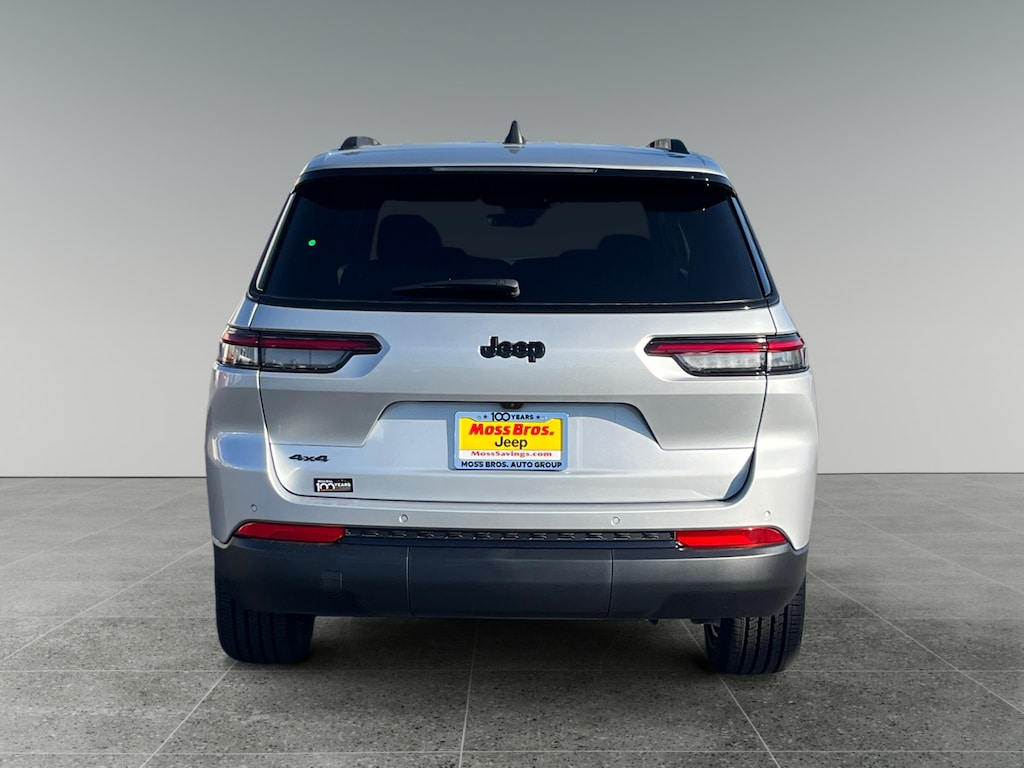 New 2025 Jeep Grand Cherokee L Laredo Sport Utility