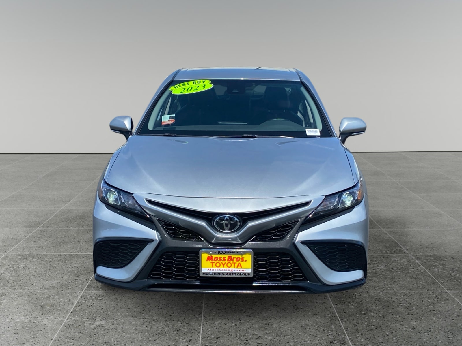2023 Toyota Camry SE - Photo 8