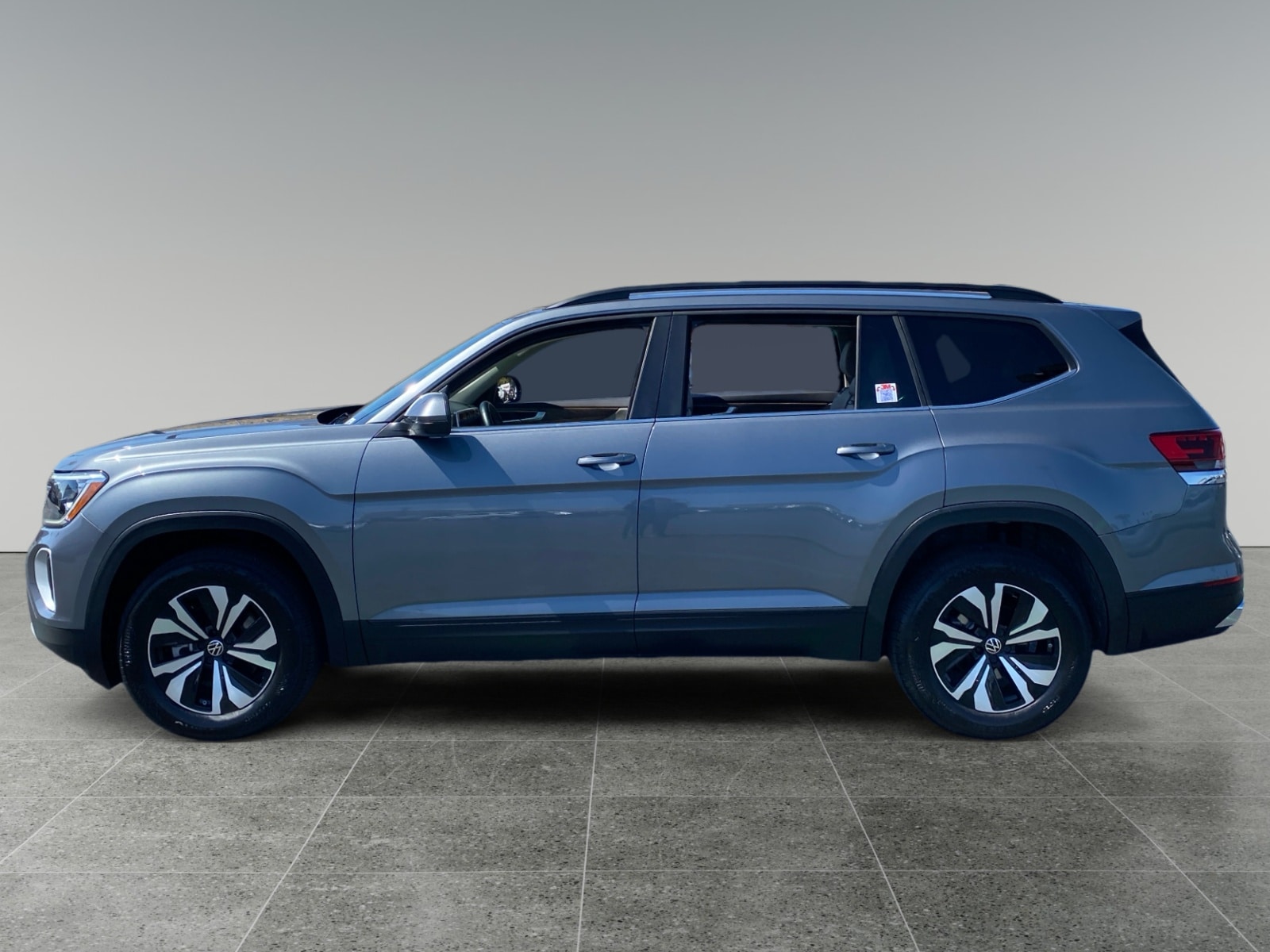2025 Volkswagen Atlas 2.0T SE photo 2