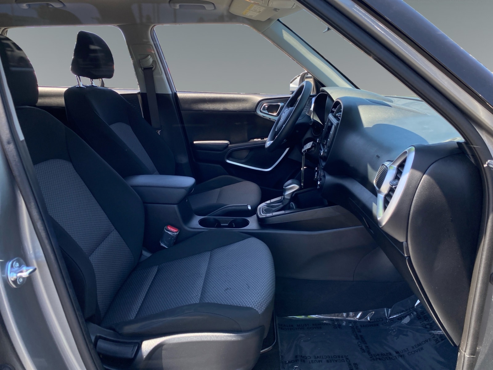 2025 Kia Soul LX - Photo 15