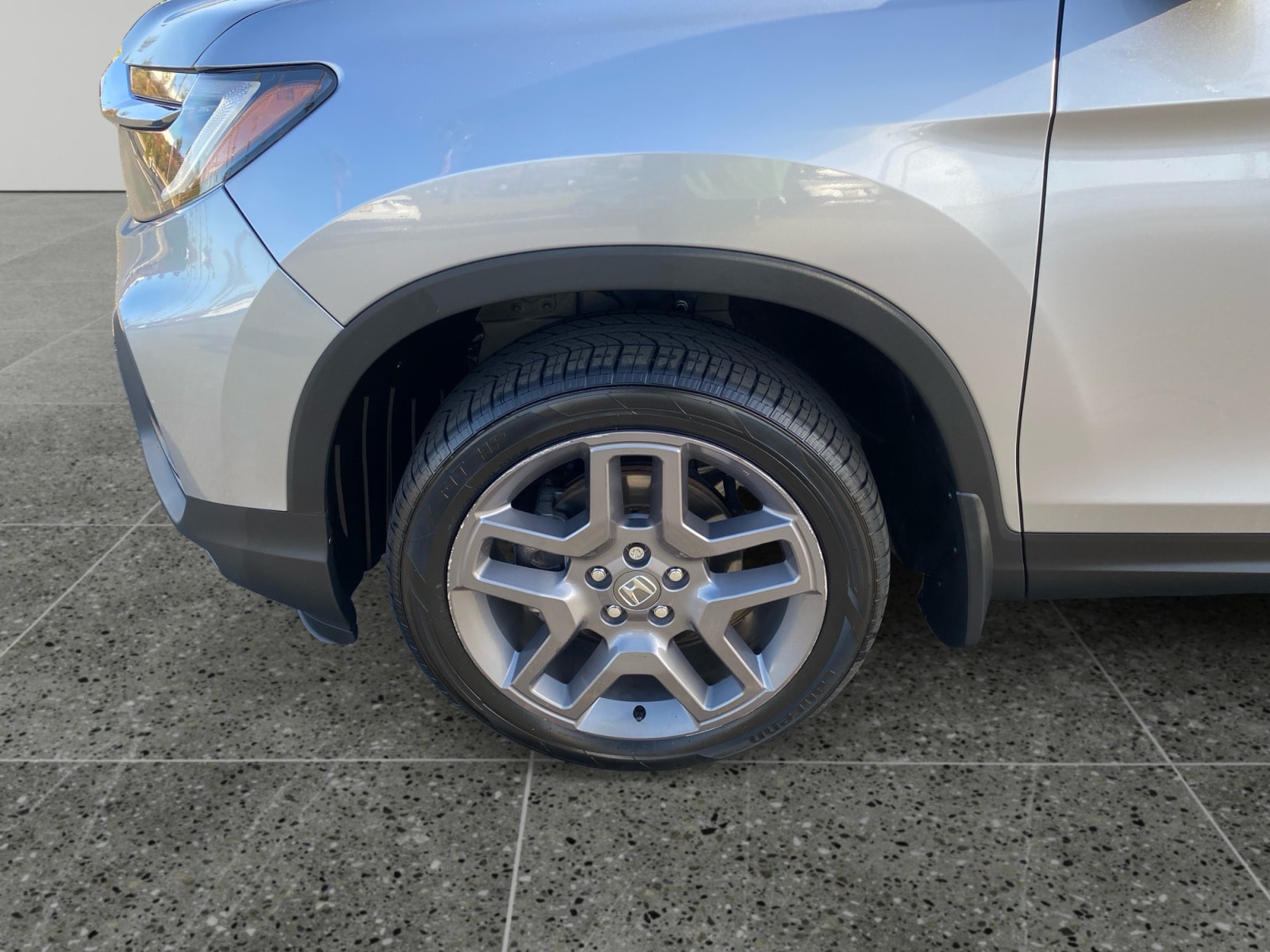 2023 Honda Passport EX-L - Photo 14