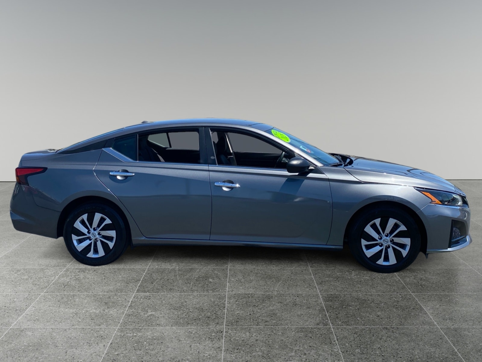 2025 Nissan Altima S - Photo 6